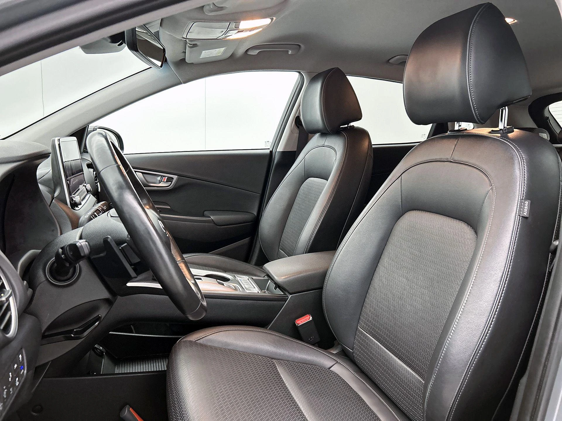 Hyundai-Kona-image-33