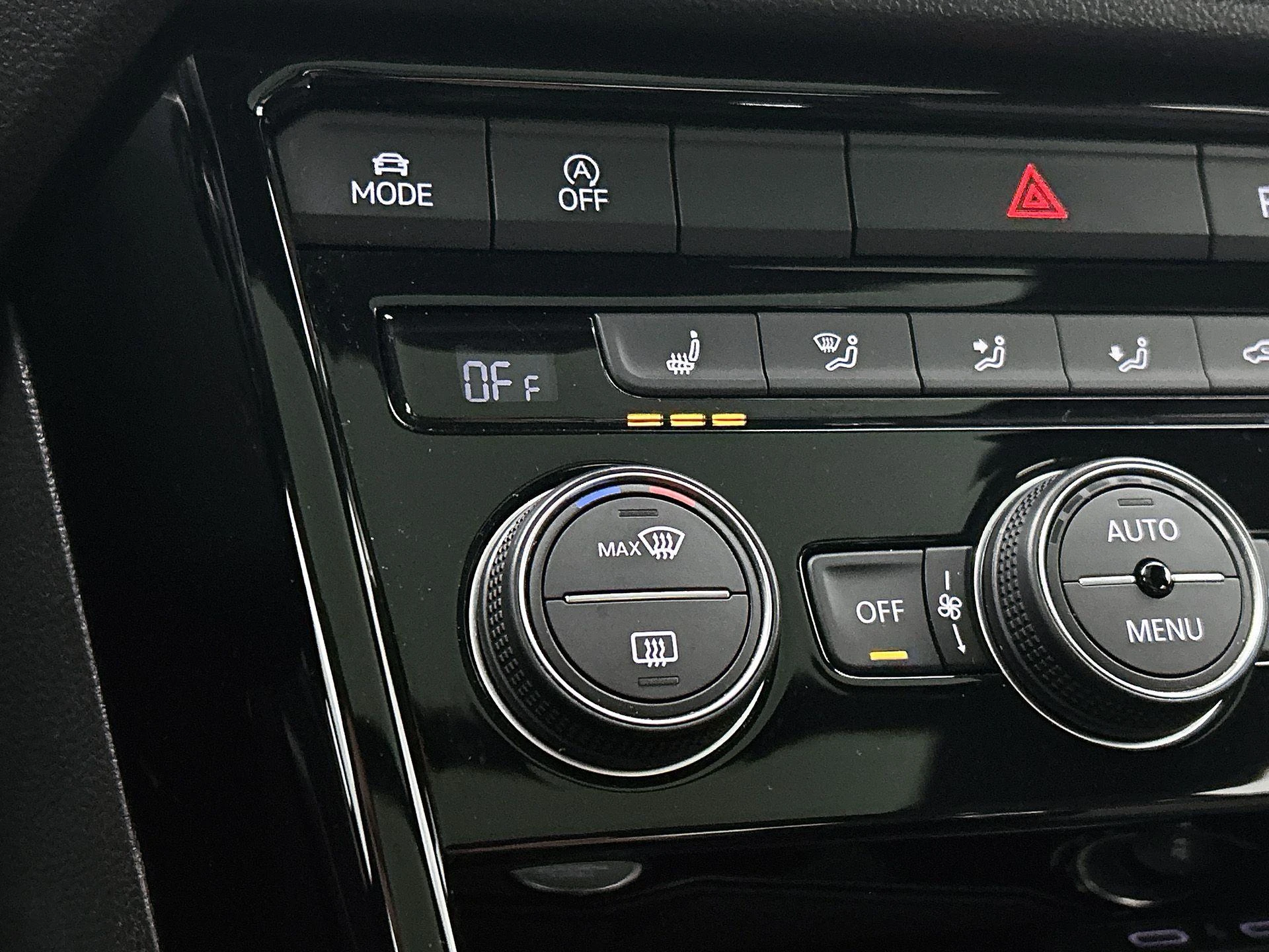 Volkswagen-T-Roc-image-7