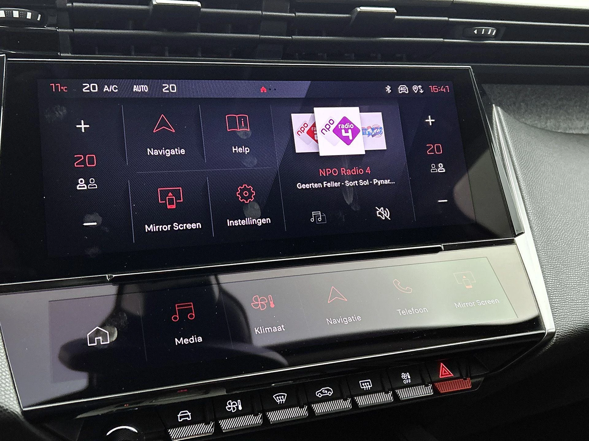 Peugeot-308-image-30