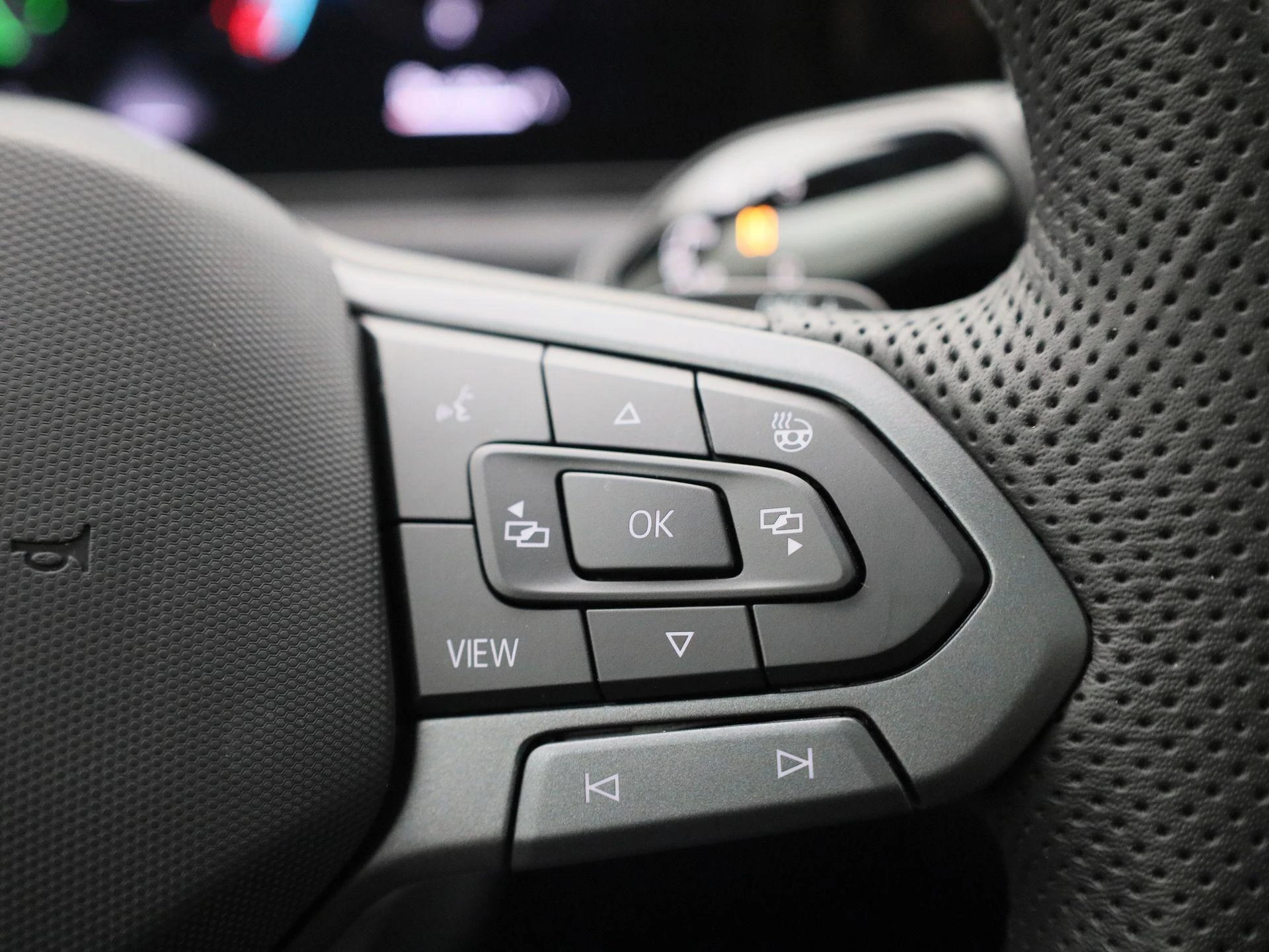 Volkswagen-Tiguan-image-29