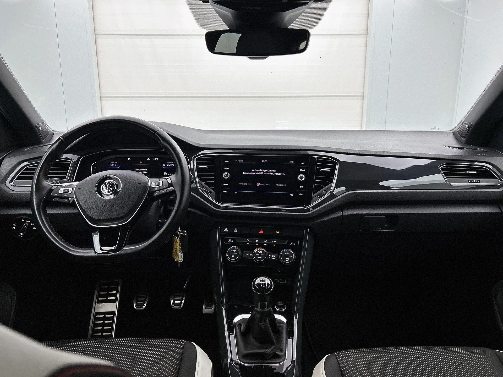 Volkswagen T-Roc 1.5 TSI Sport | 150 PK |
