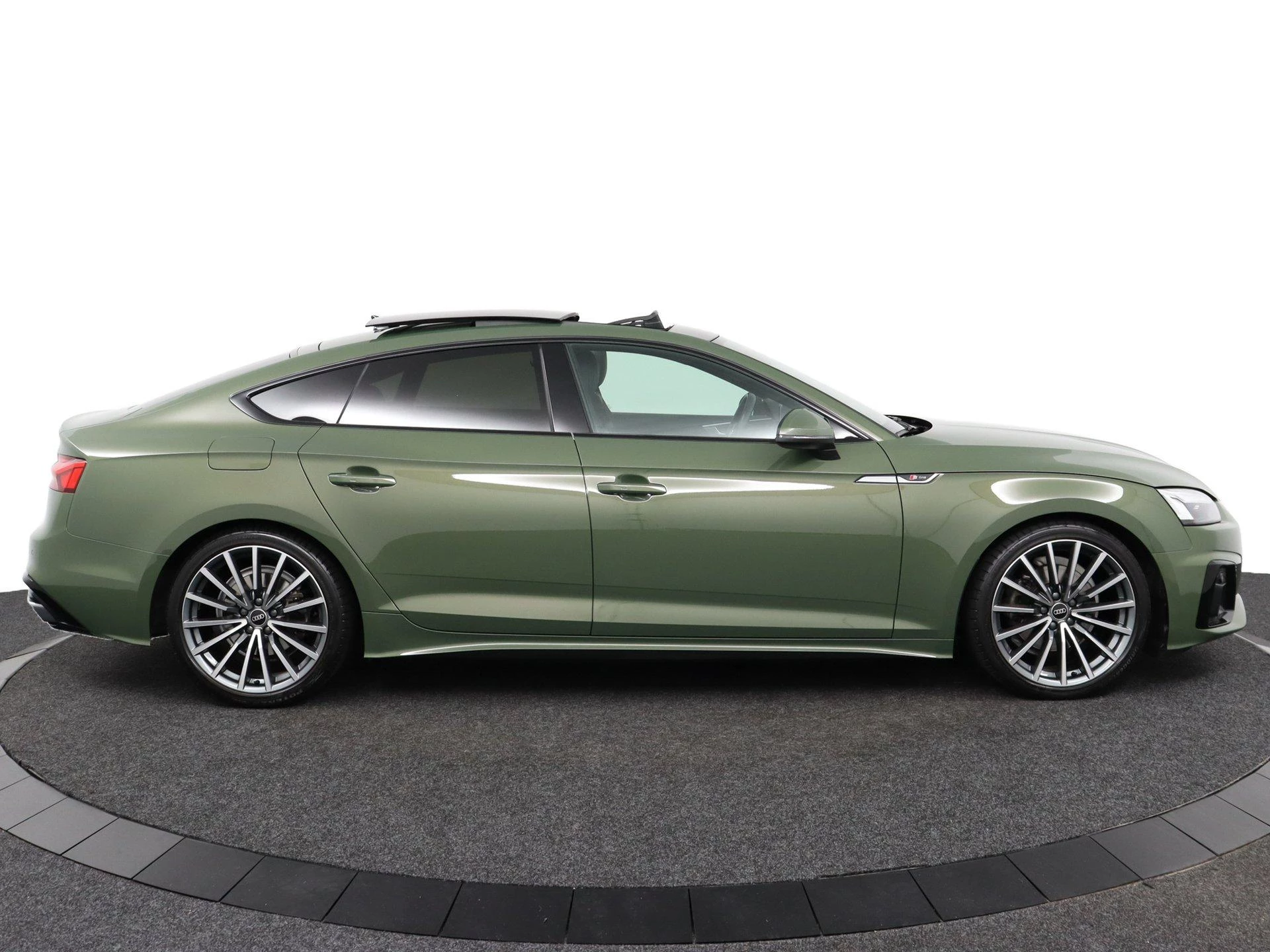 Audi-A5-image-4