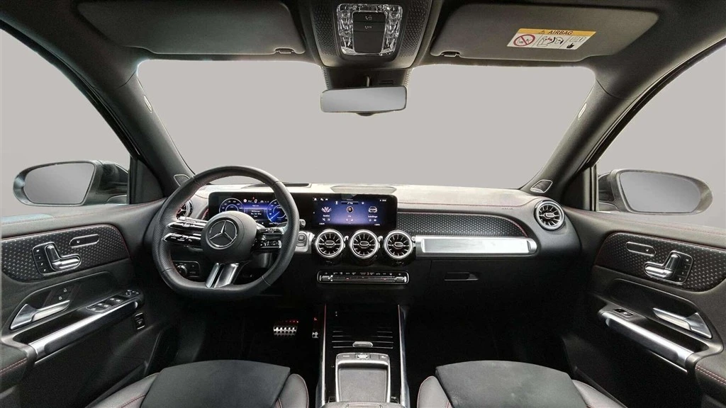 Mercedes-Benz-EQB-image-14