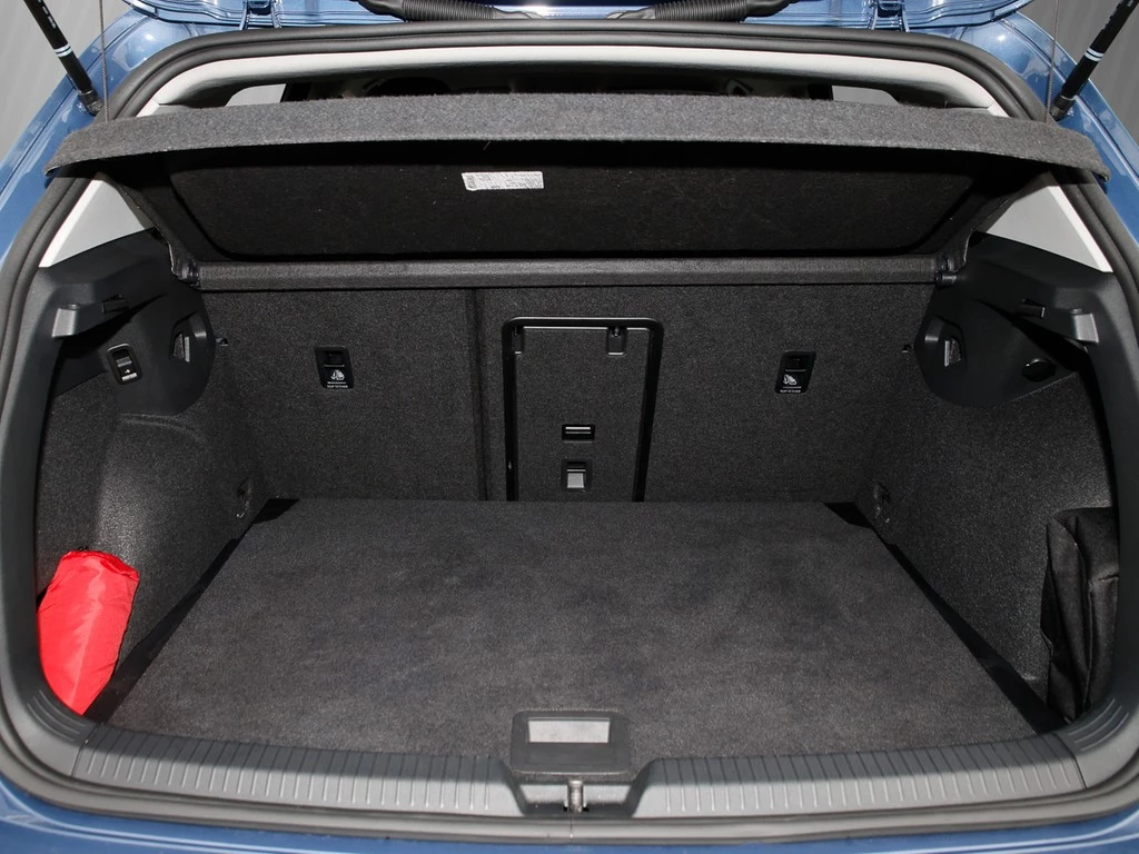 Volkswagen Golf VIII 1.5 TSI Goal AHK/Navi/RFK
