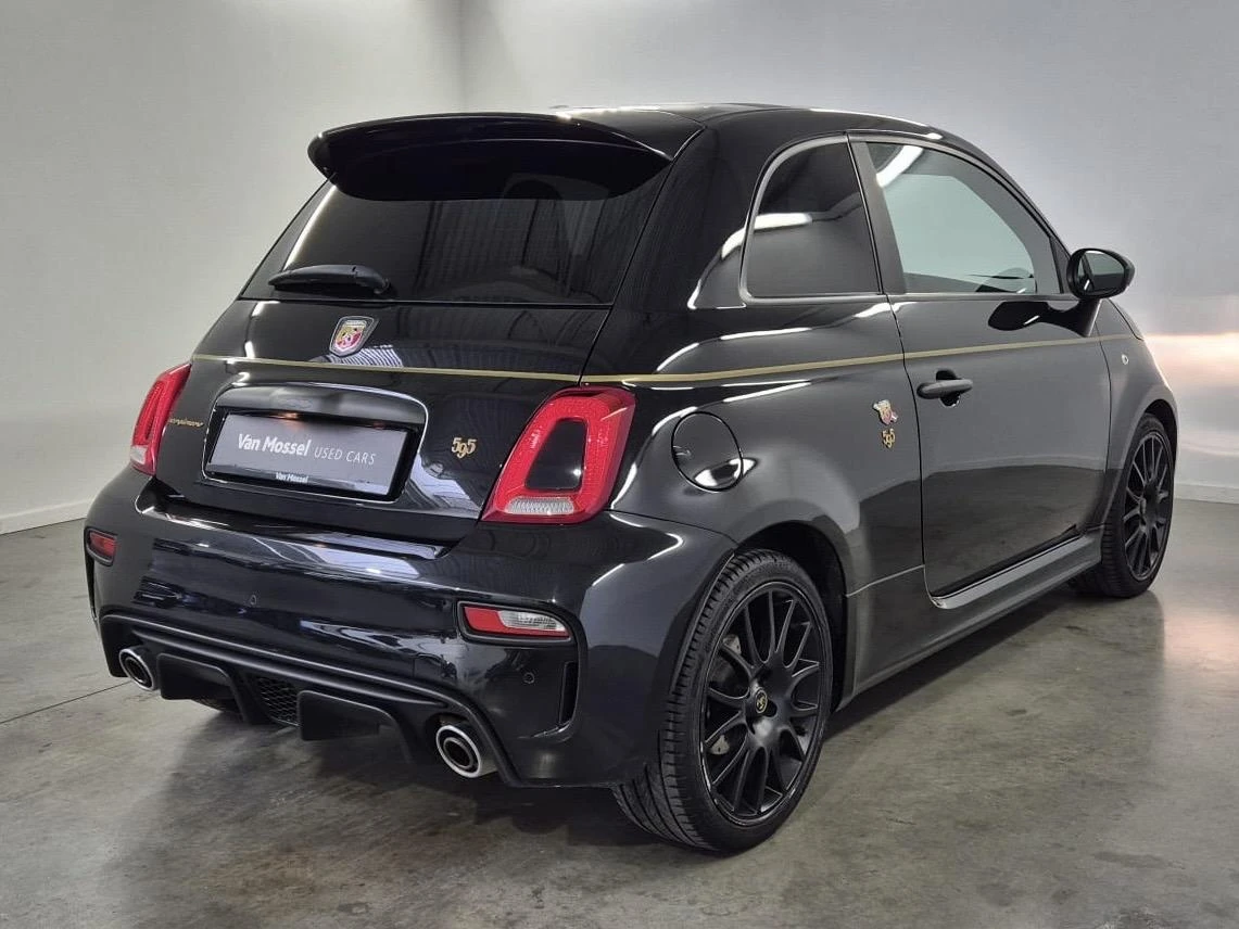 Abarth-595-image-5