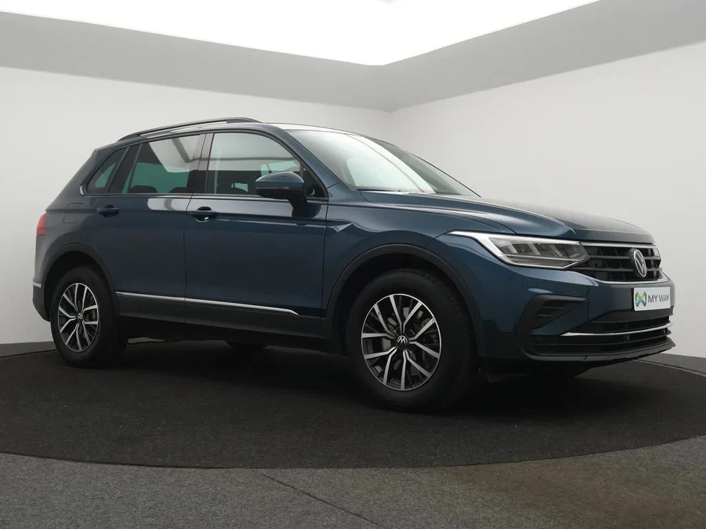Volkswagen-Tiguan-image-22