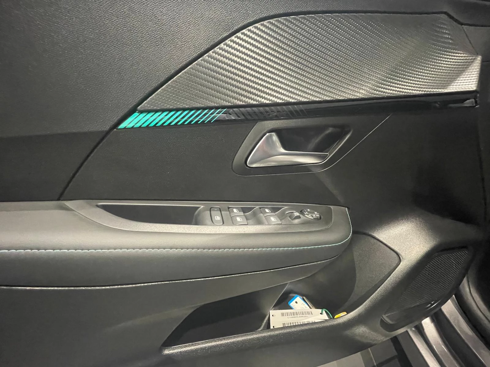 Peugeot-208-image-20