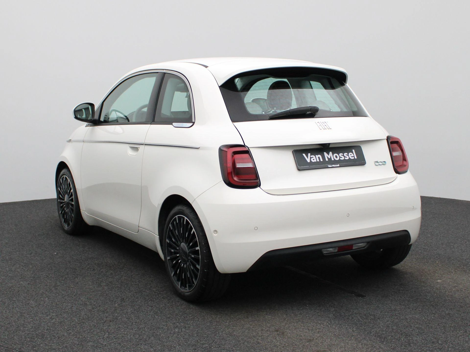 Fiat-500e-image-1
