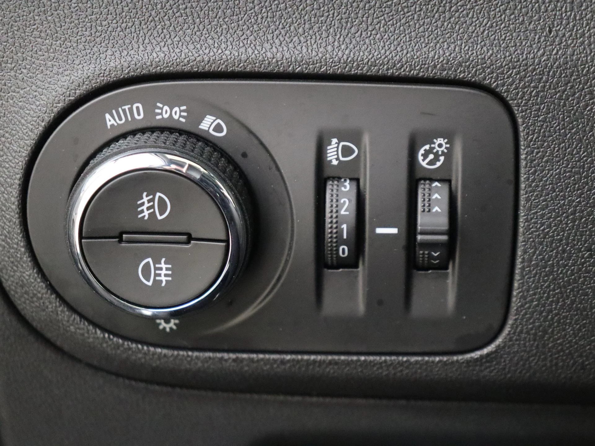 Opel-Crossland X-image-26