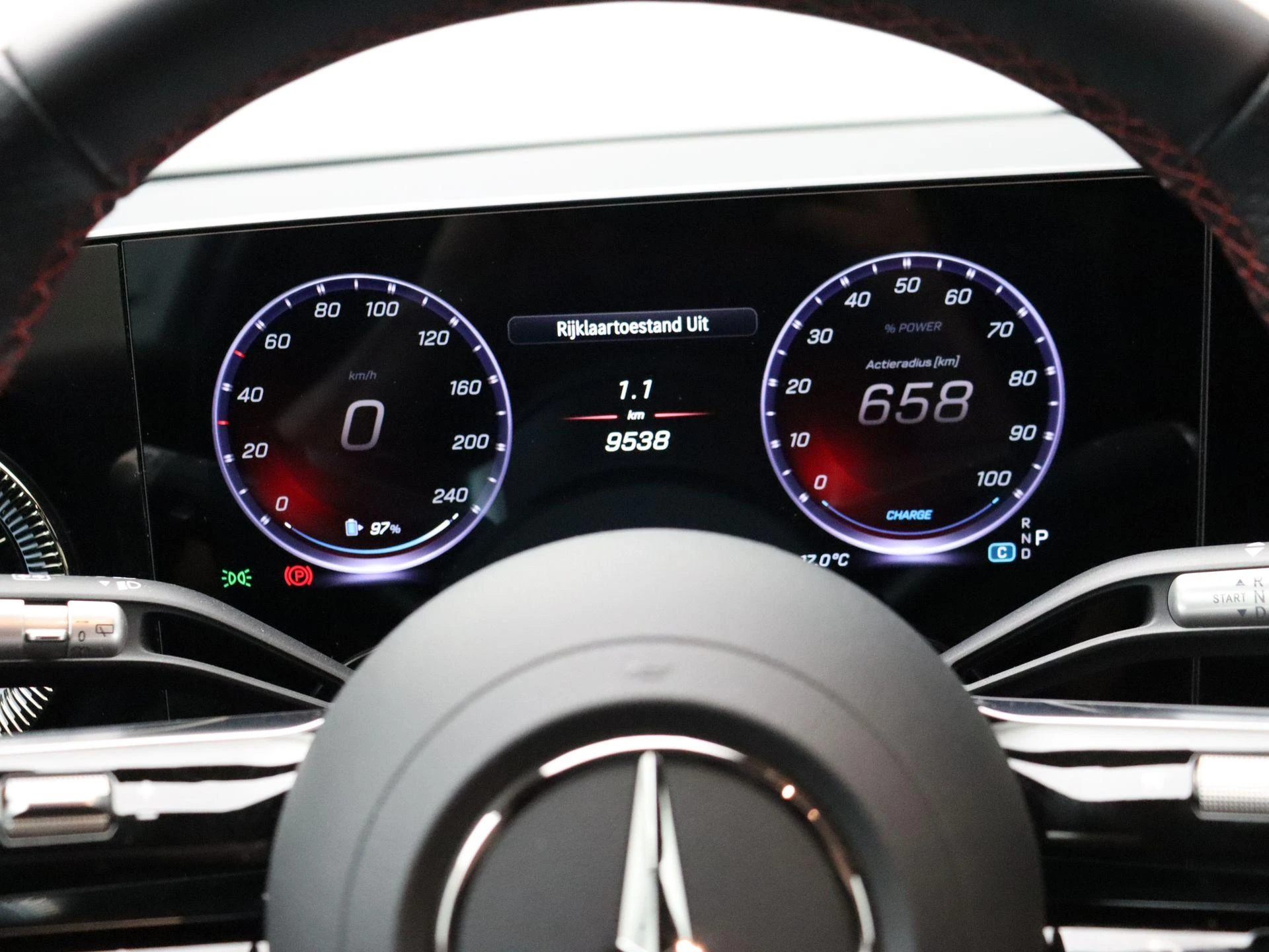 Mercedes-Benz-CLA-image-12