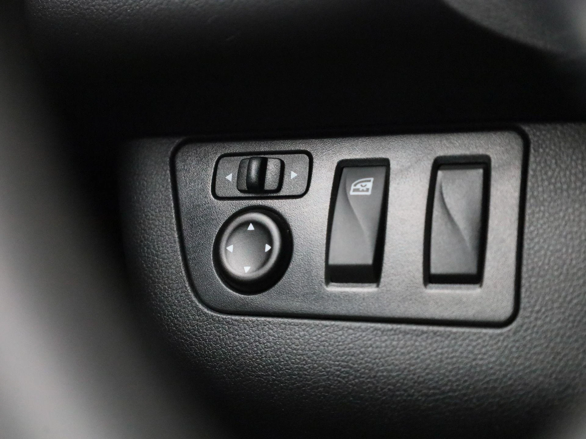 Dacia-Spring-image-24