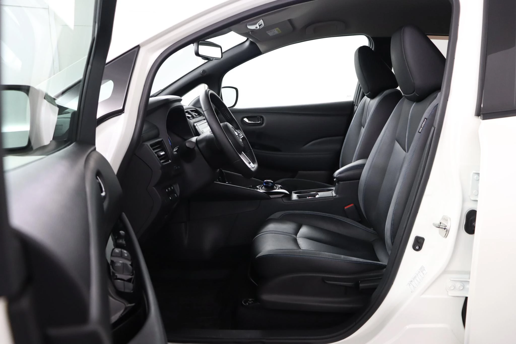 Nissan-Leaf-image-14
