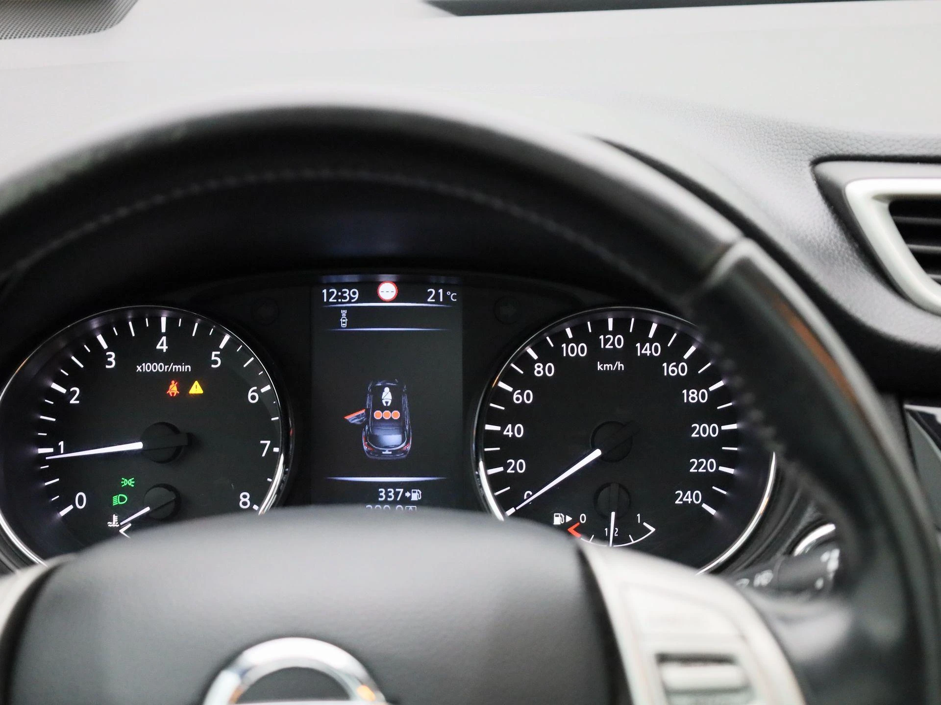 Nissan-QASHQAI-image-7