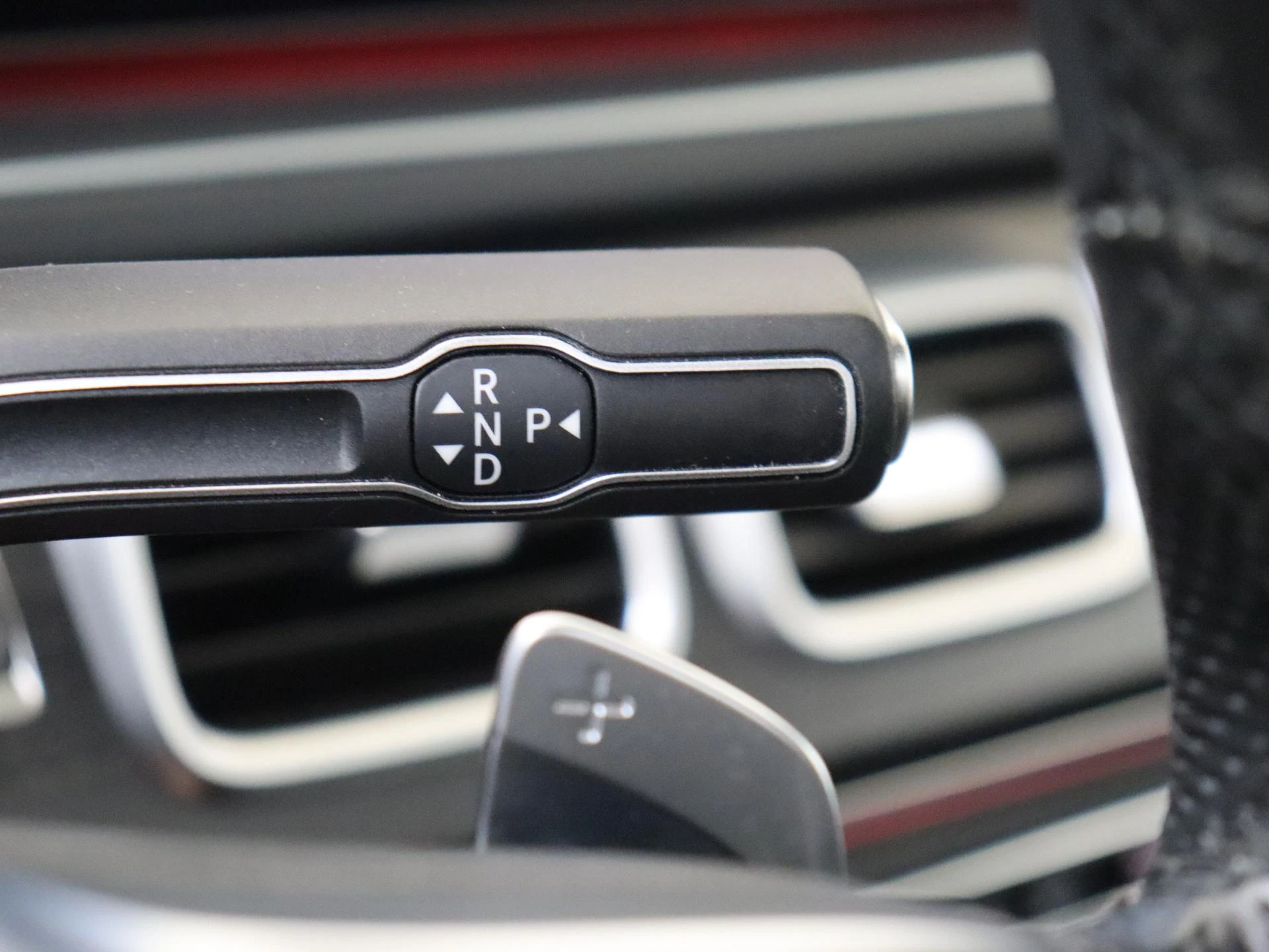 Mercedes-Benz-GLE-image-15