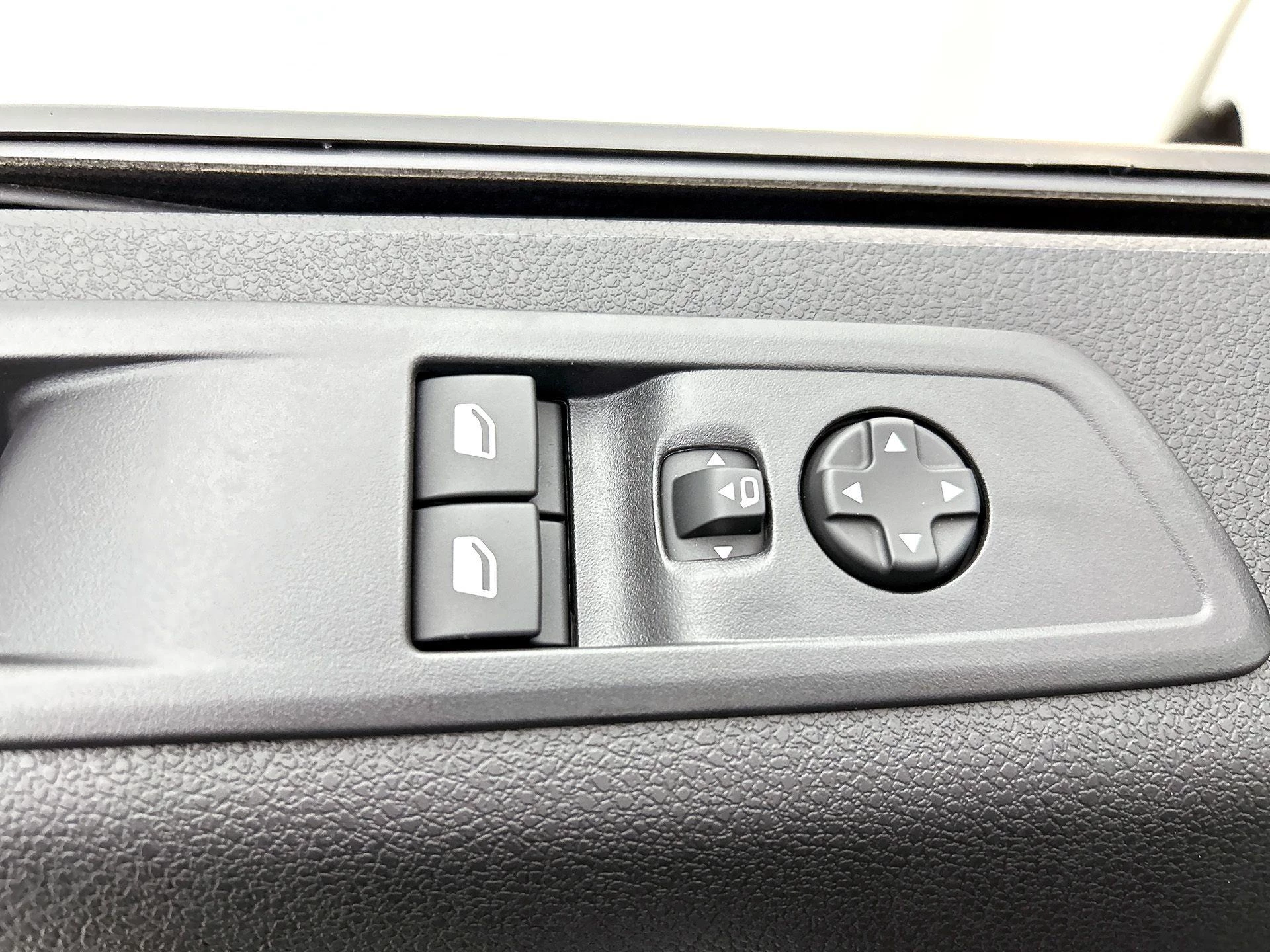 Opel-Vivaro-e-image-31