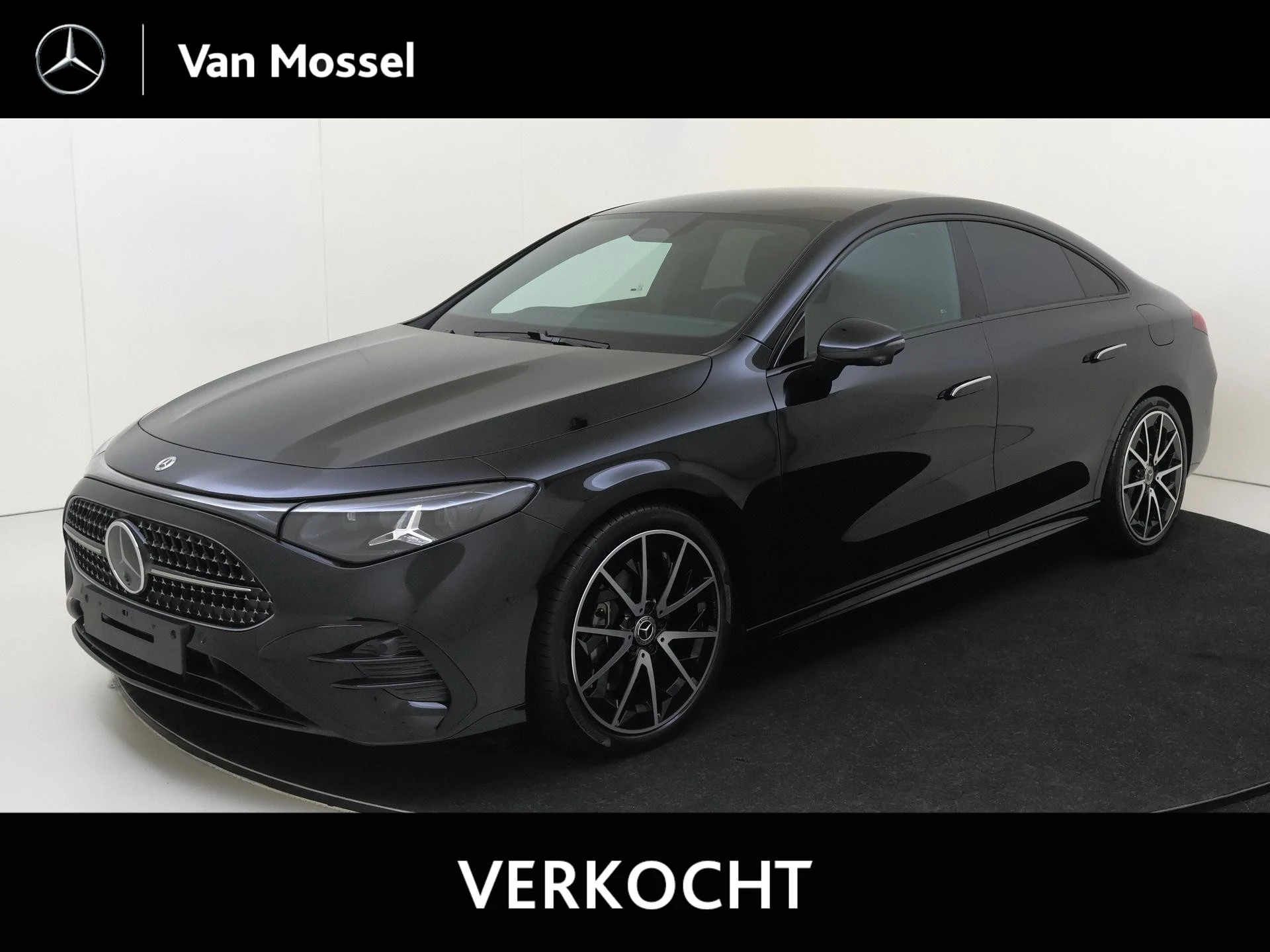 Mercedes-Benz-CLA-image-0