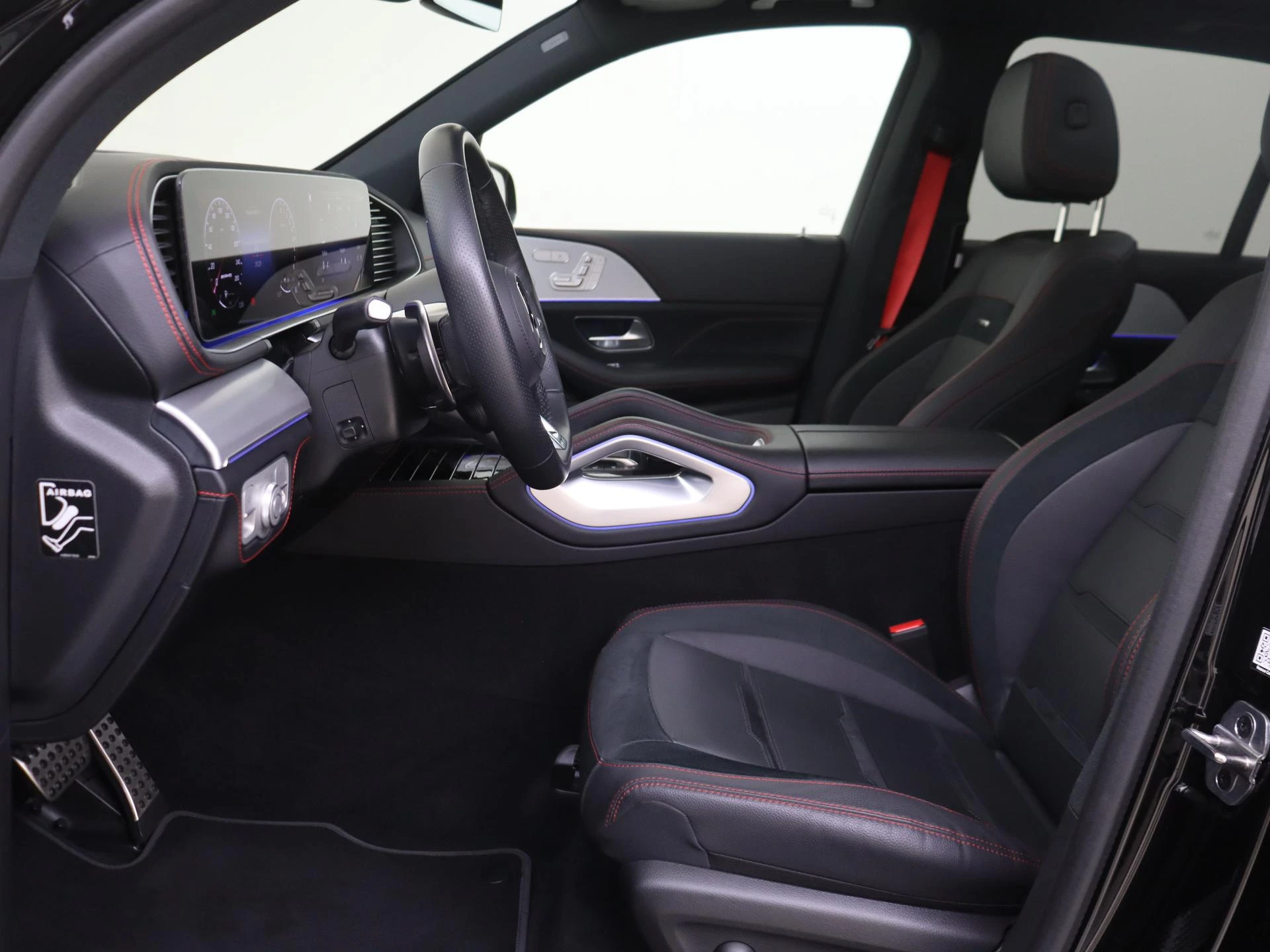 Mercedes-Benz-GLE-image-14