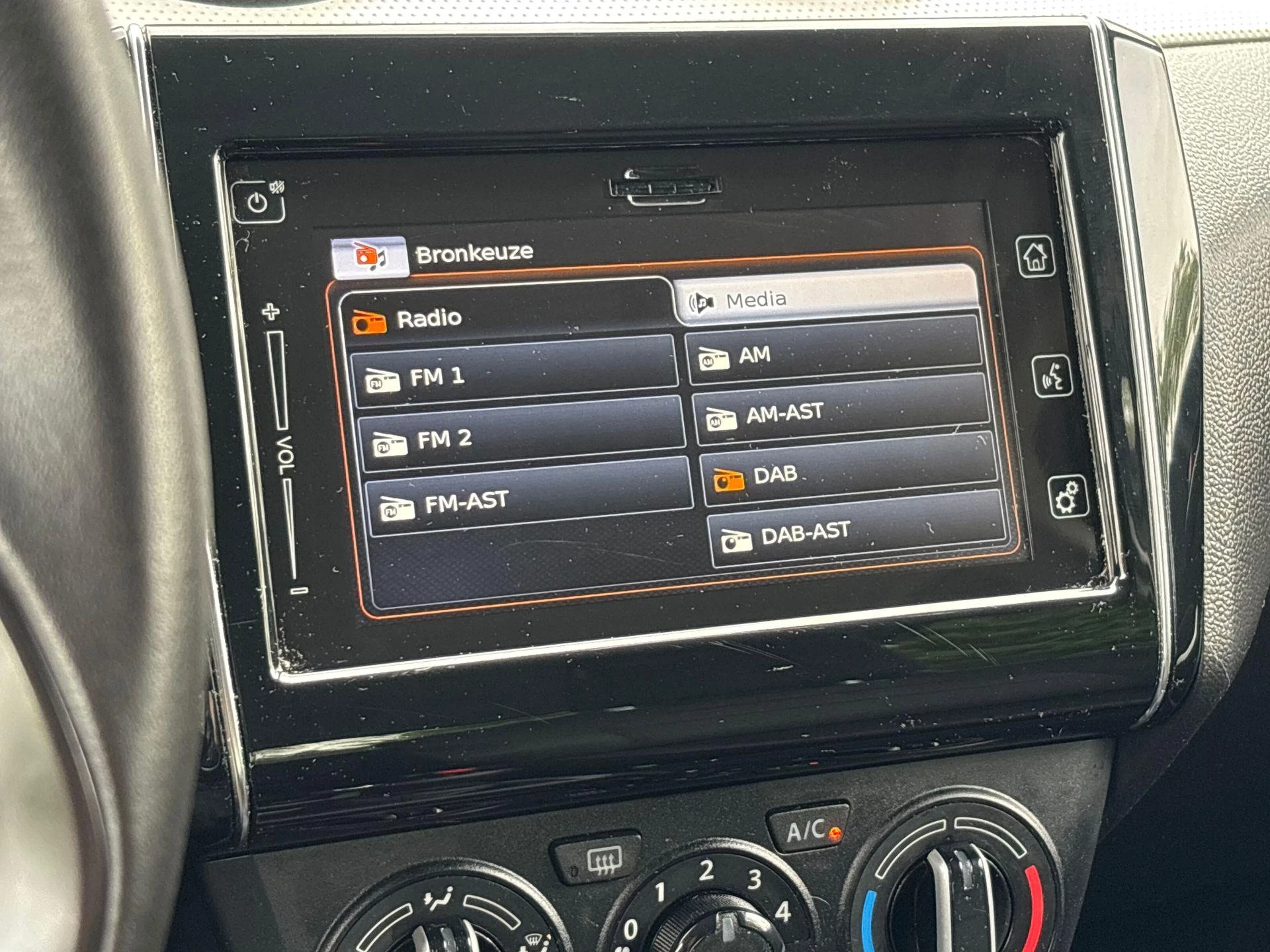 Suzuki-Swift-image-11
