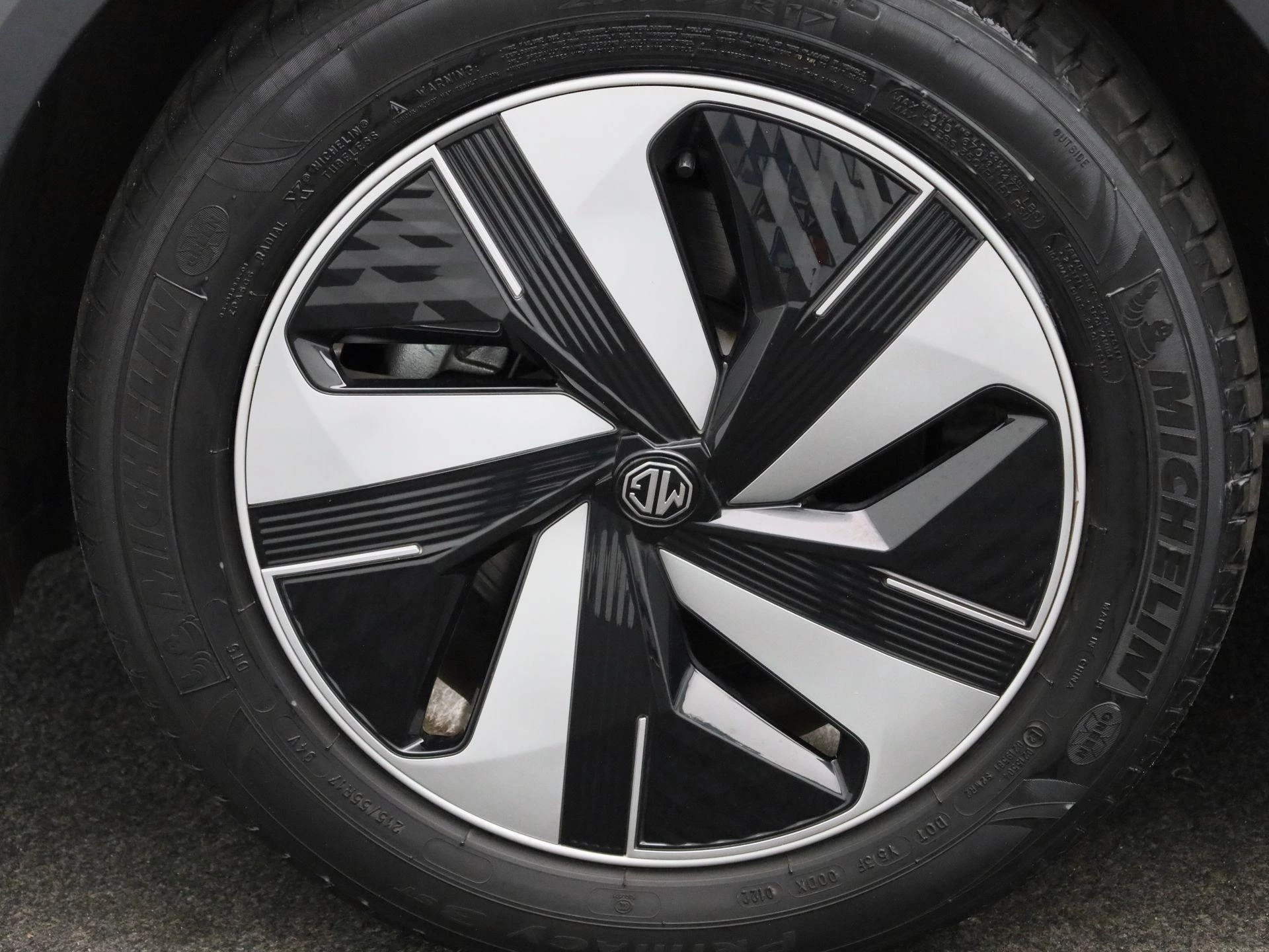 MG ZS EV Standard Range Luxury 50 kWh