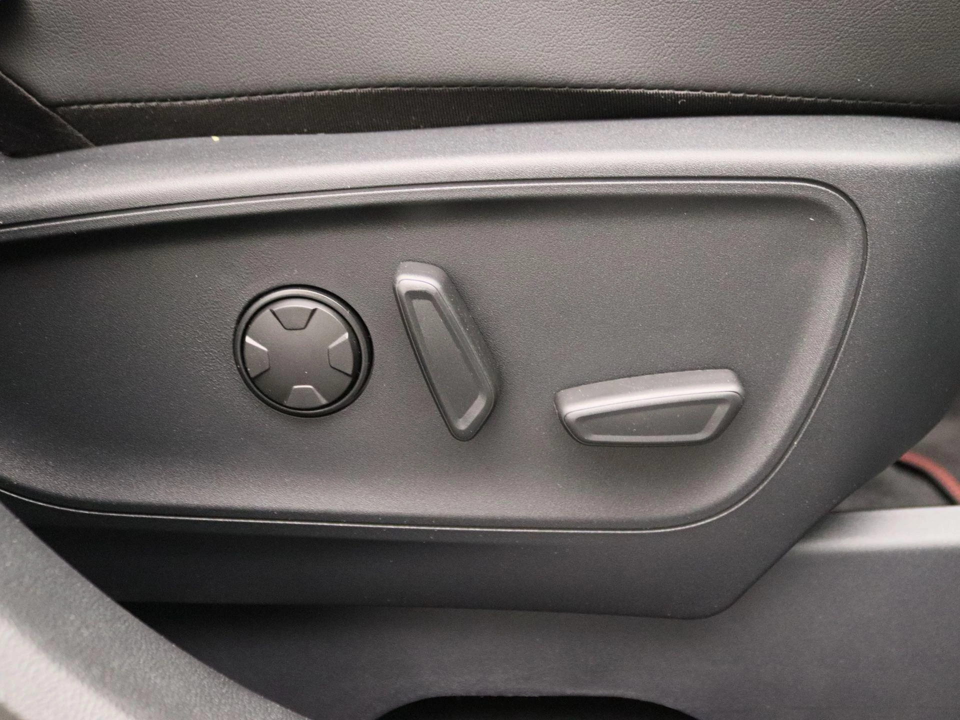 Ford-Kuga-image-27