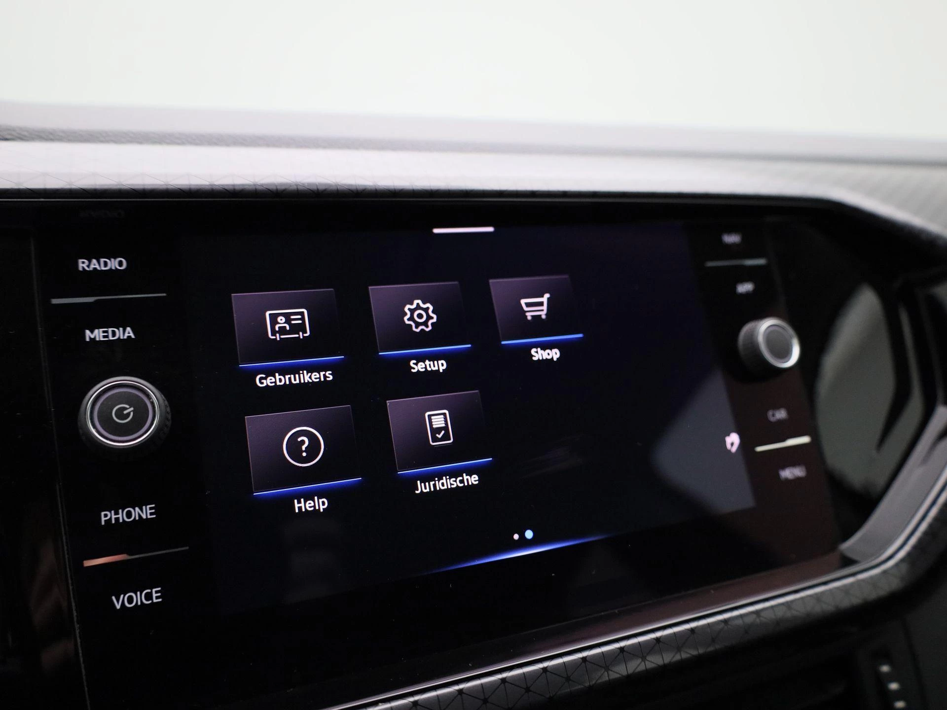Volkswagen-T-Cross-image-19