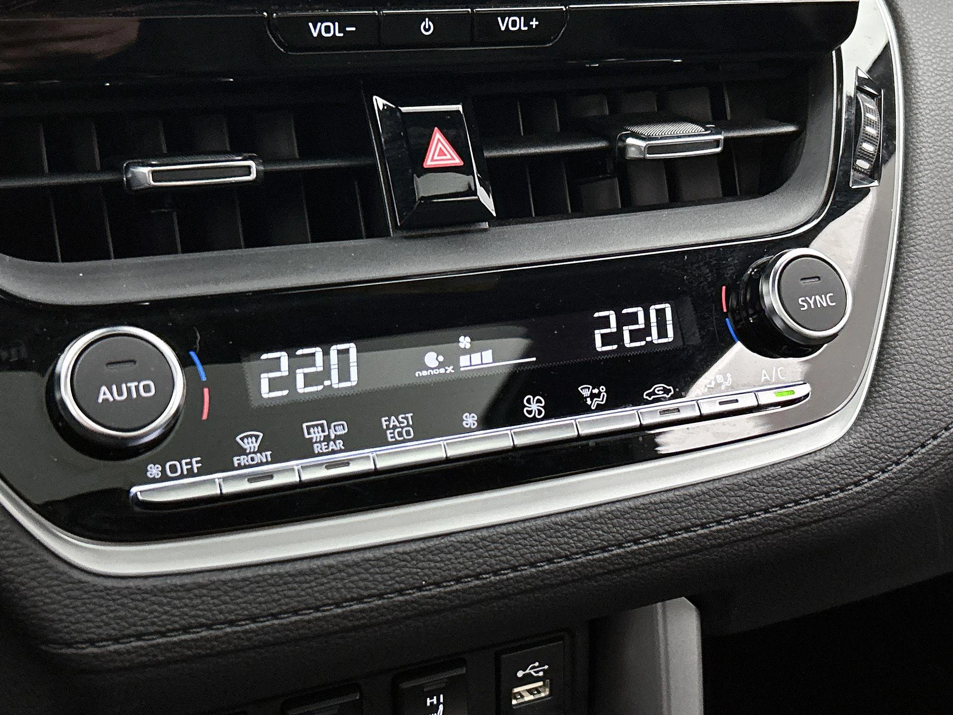Toyota-Corolla Cross-image-14