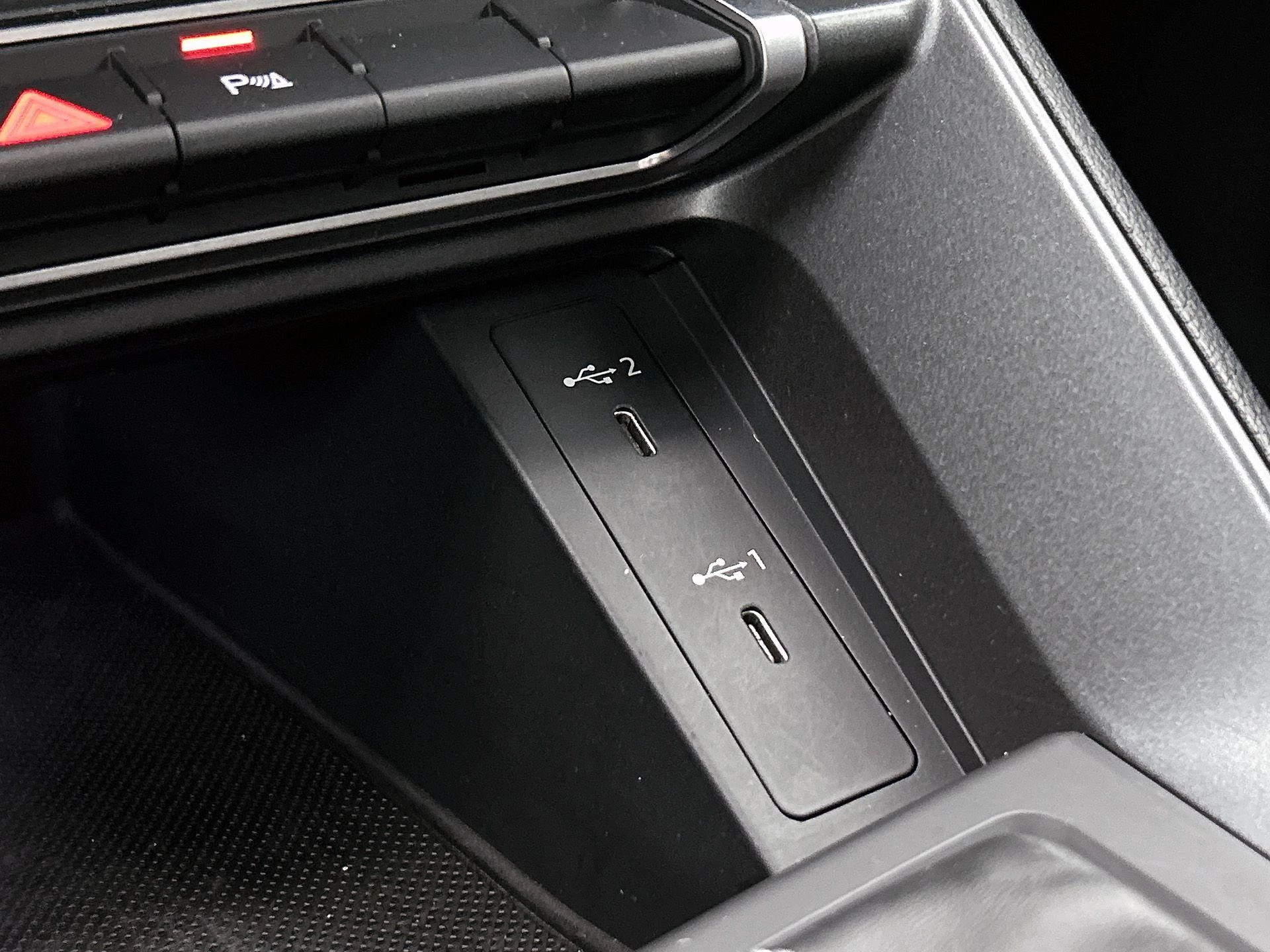 Audi Q3 45 TFSI e S edition 245 PK