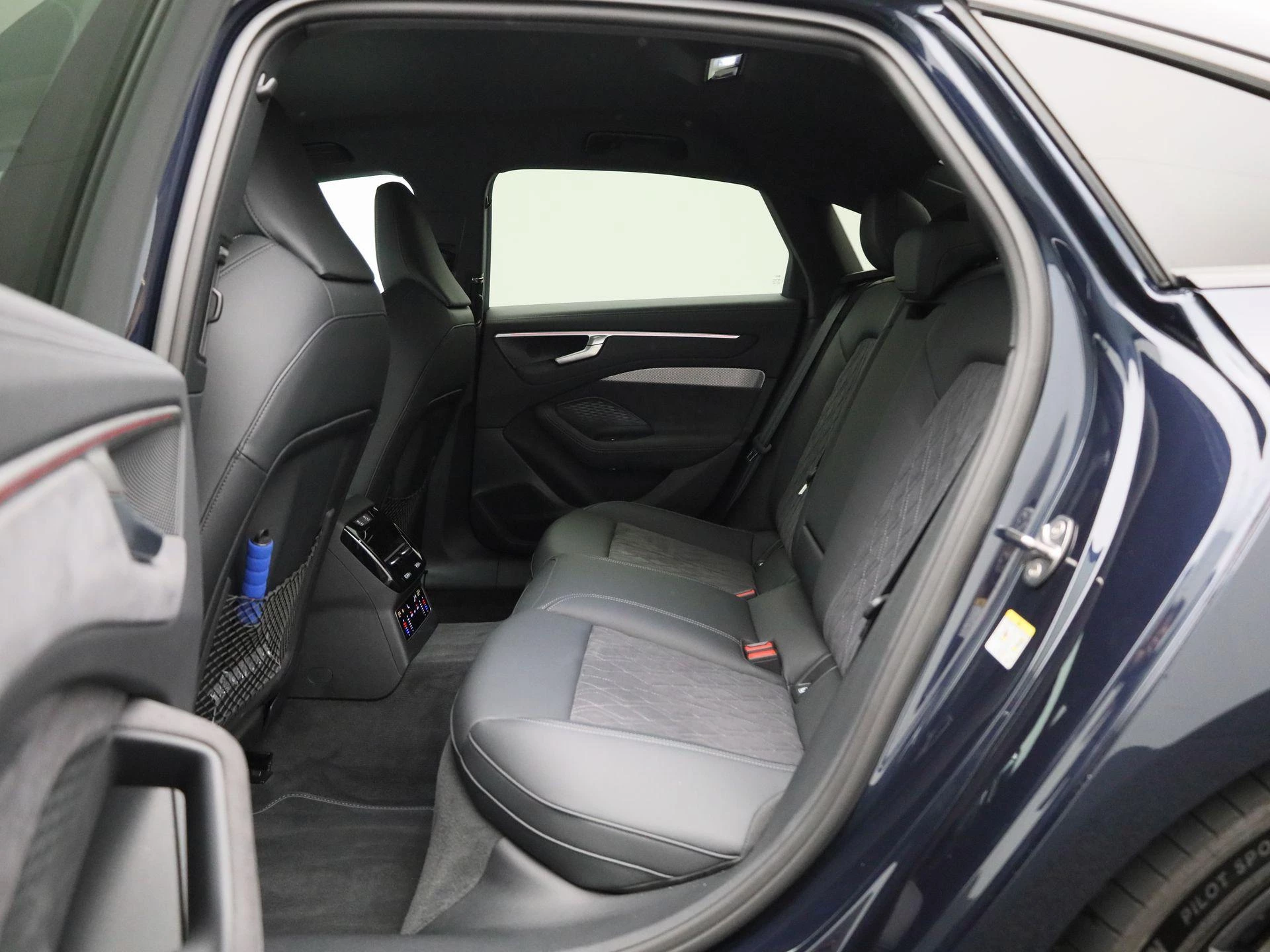 Audi A6 Limousine 2.0 e-hybrid quattro S Edition 299 PK