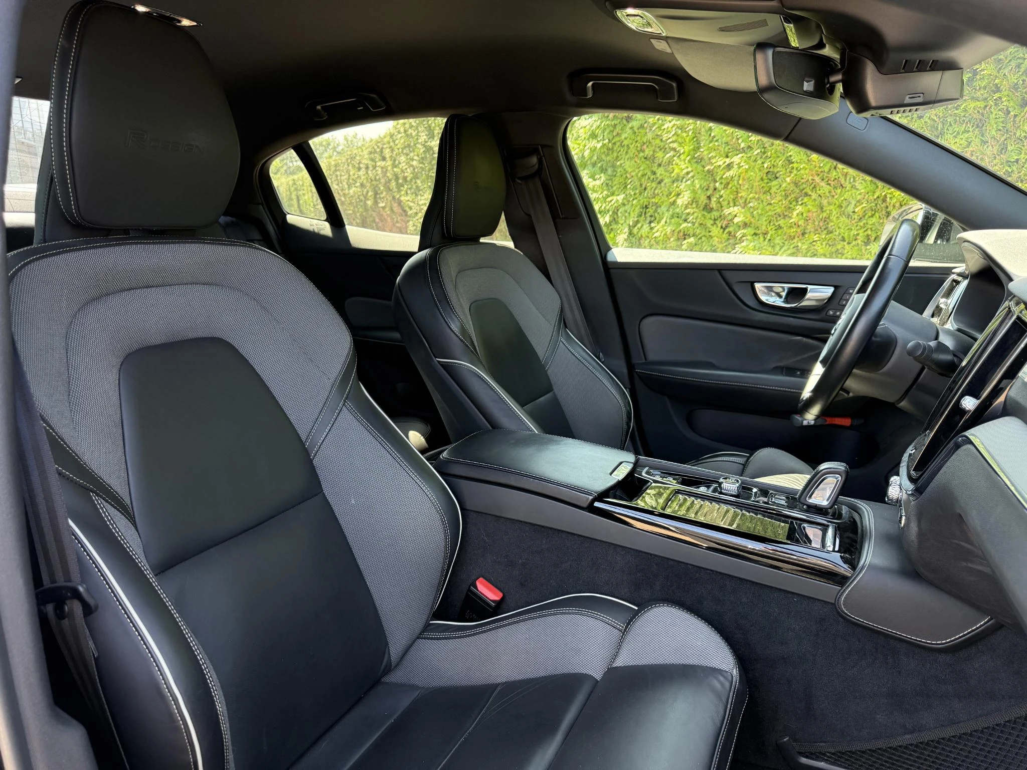 Volvo S60 T6 AWD Twin Engine R-Design