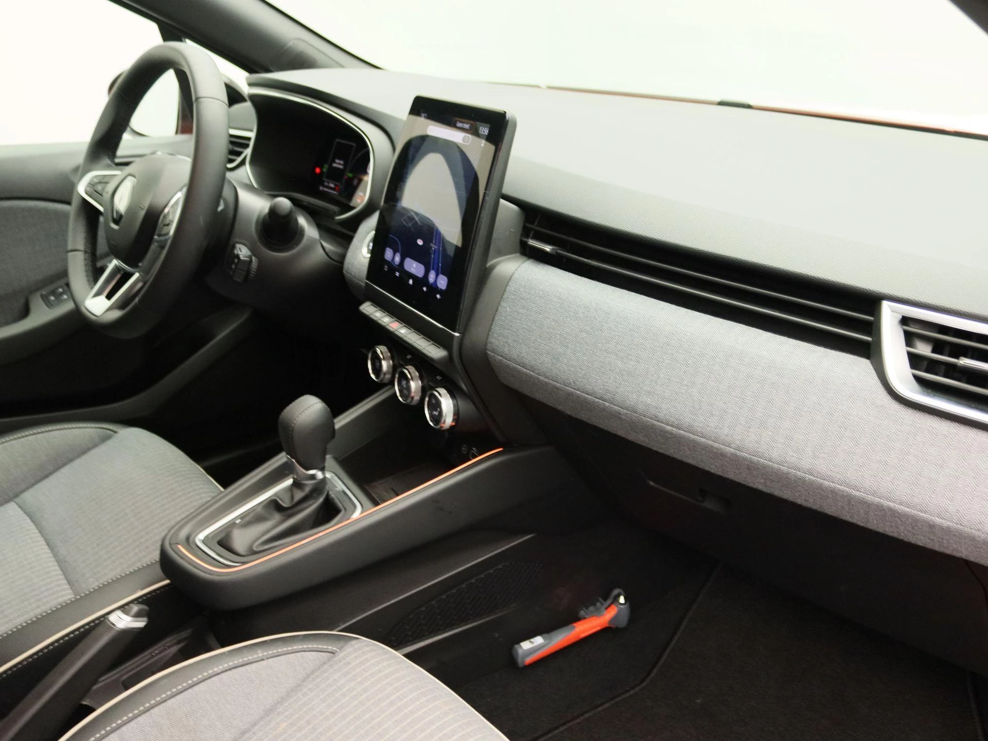 Renault-Clio-image-6