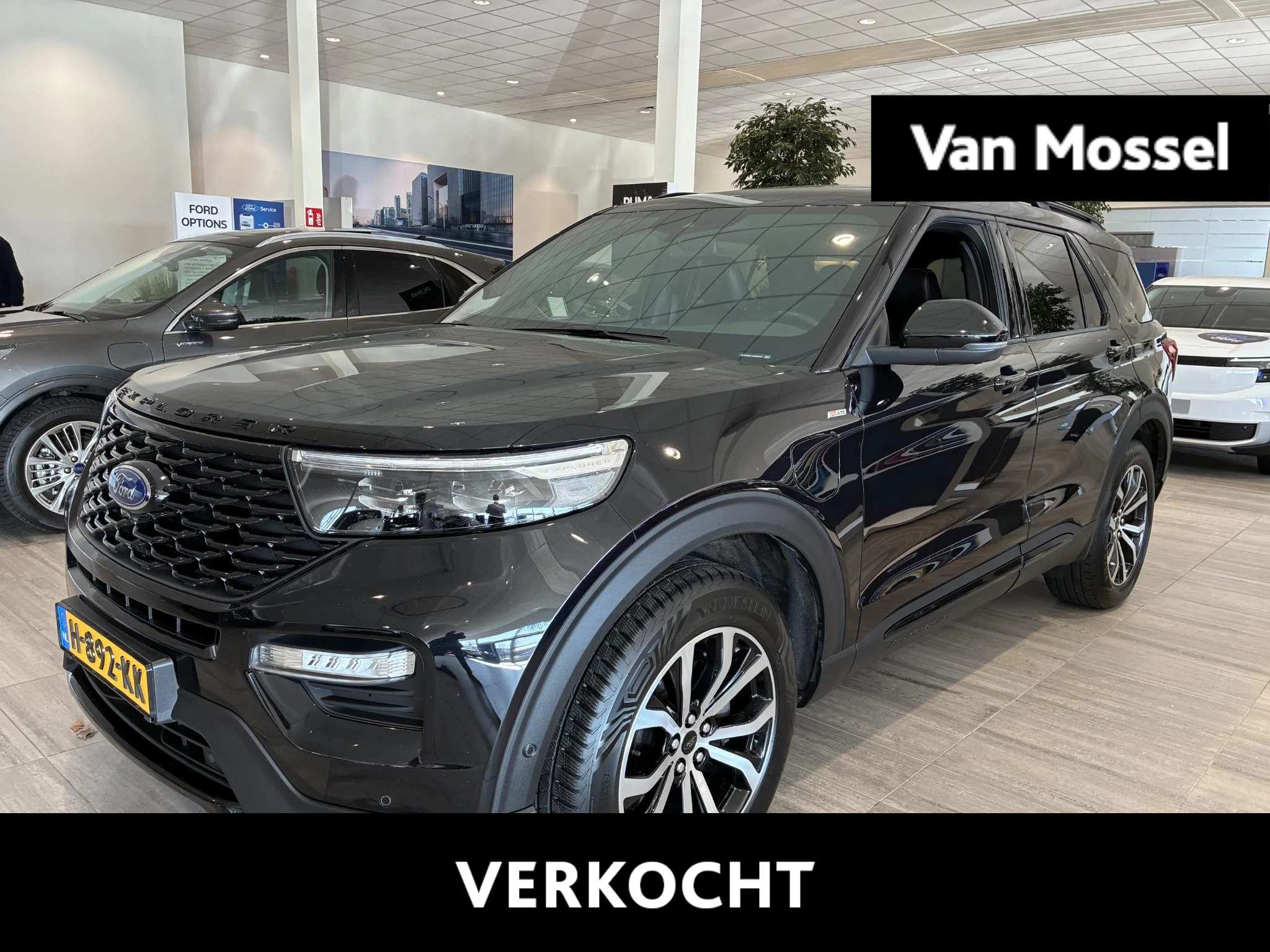 Ford-Explorer-image-0