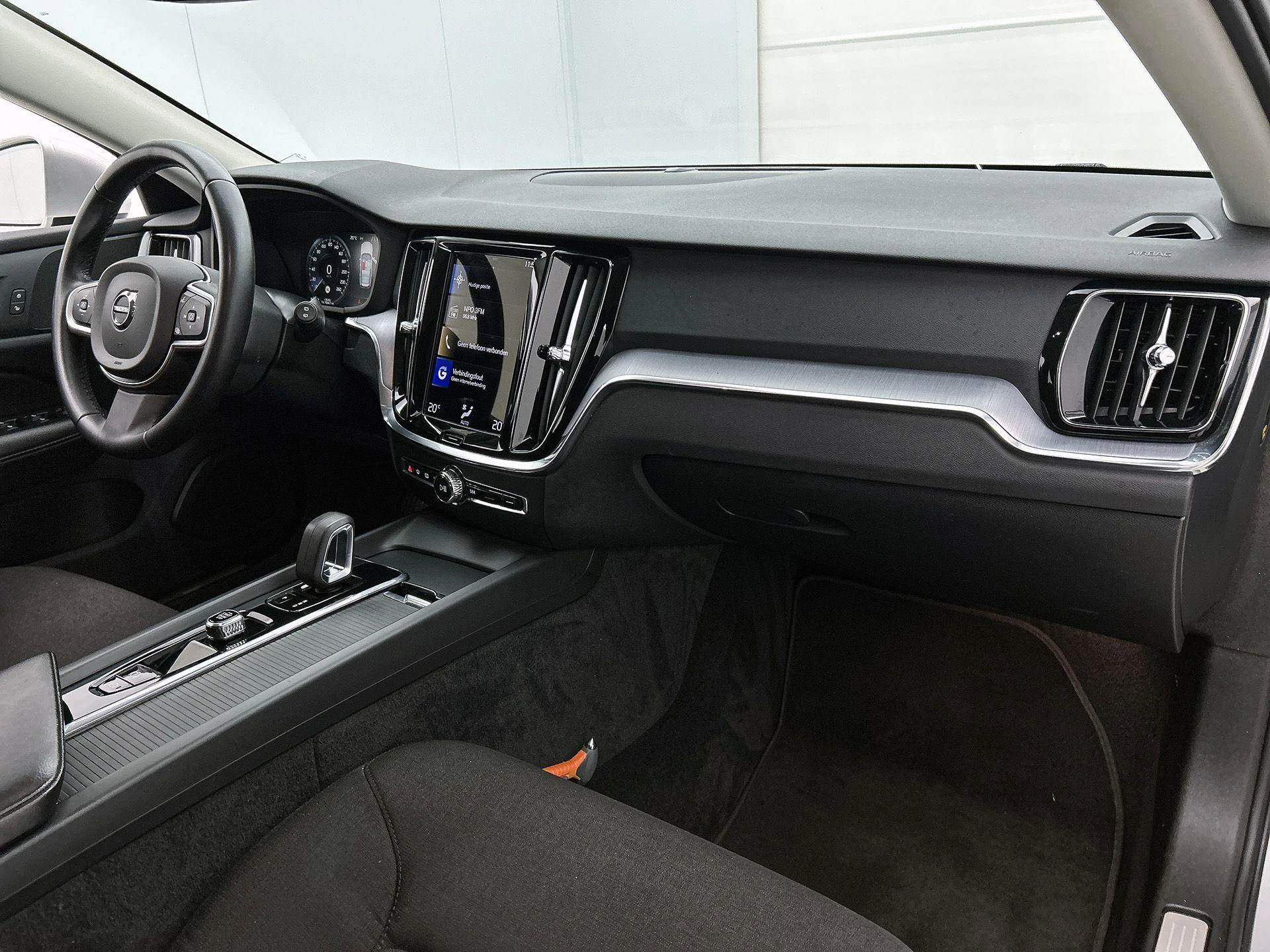 Volvo-V60-image-24