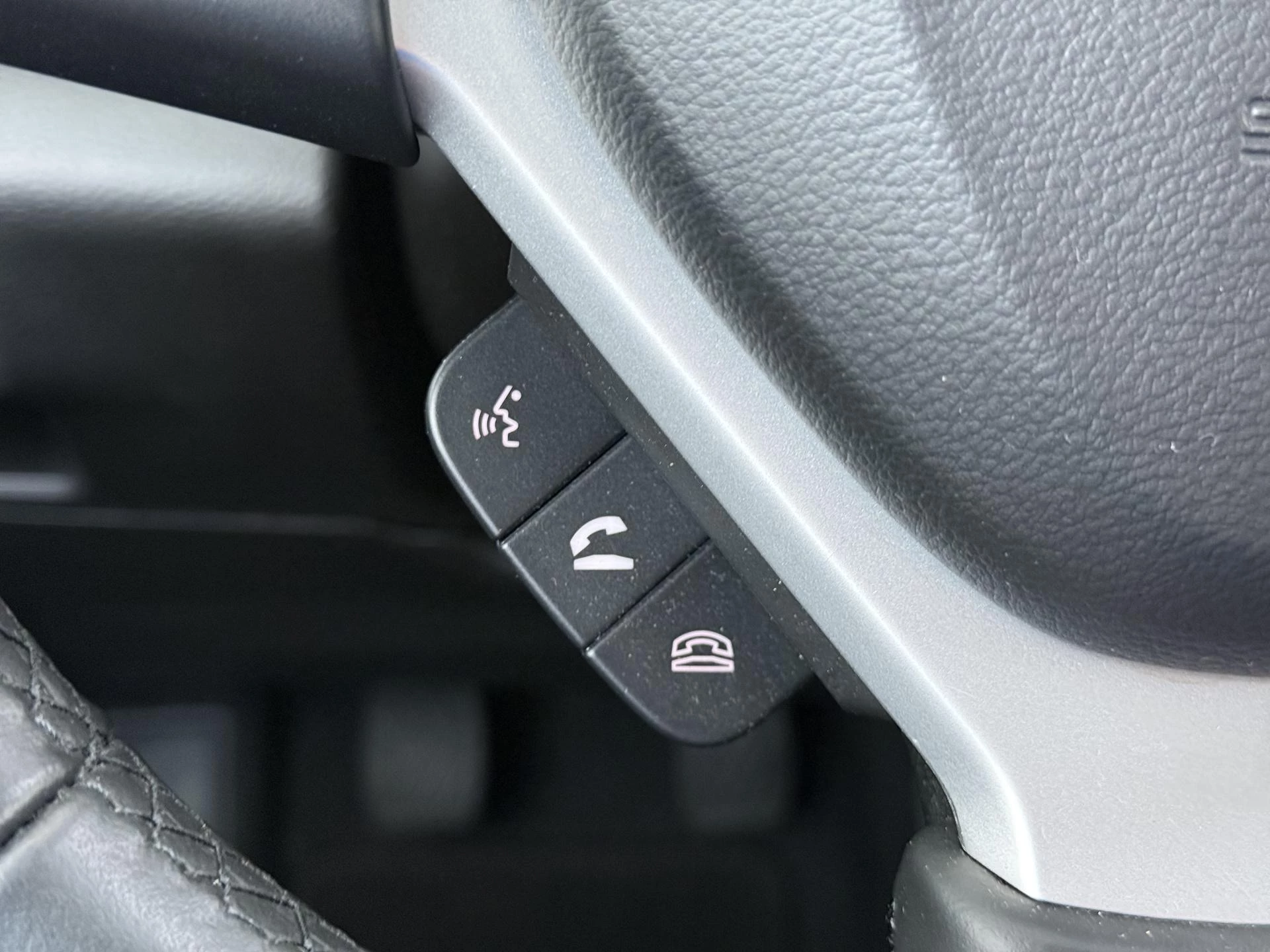 Suzuki-S-Cross-image-26