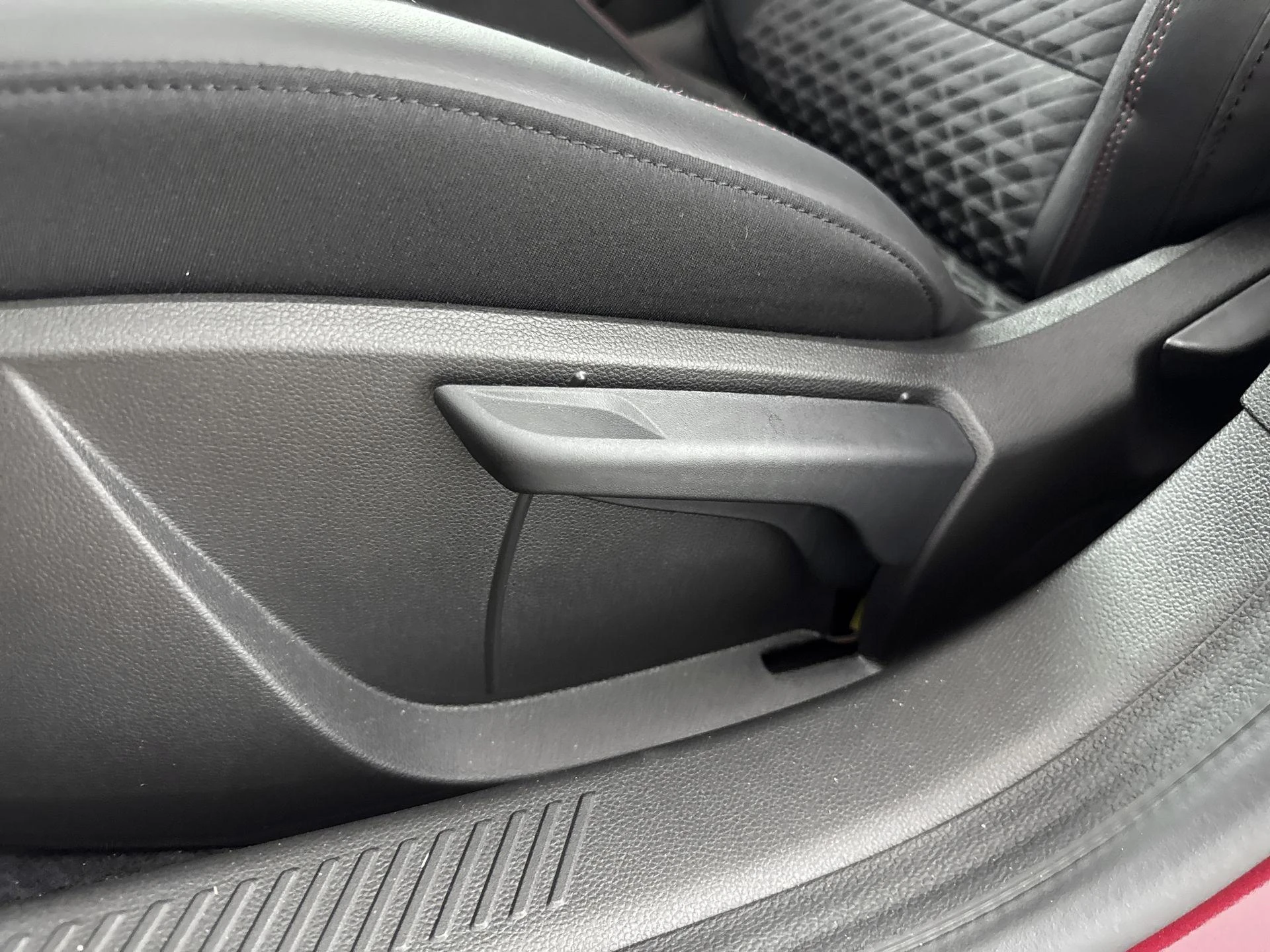 Renault-Clio-image-18