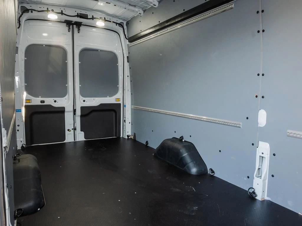 Ford-Transit-image-11