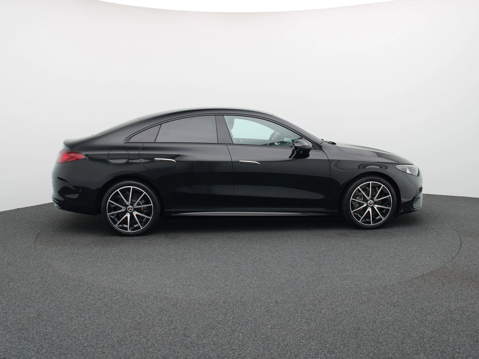 Mercedes-Benz CLA 250+ Sport Edition + MULTIBEAM + PANO + CARPLAY +