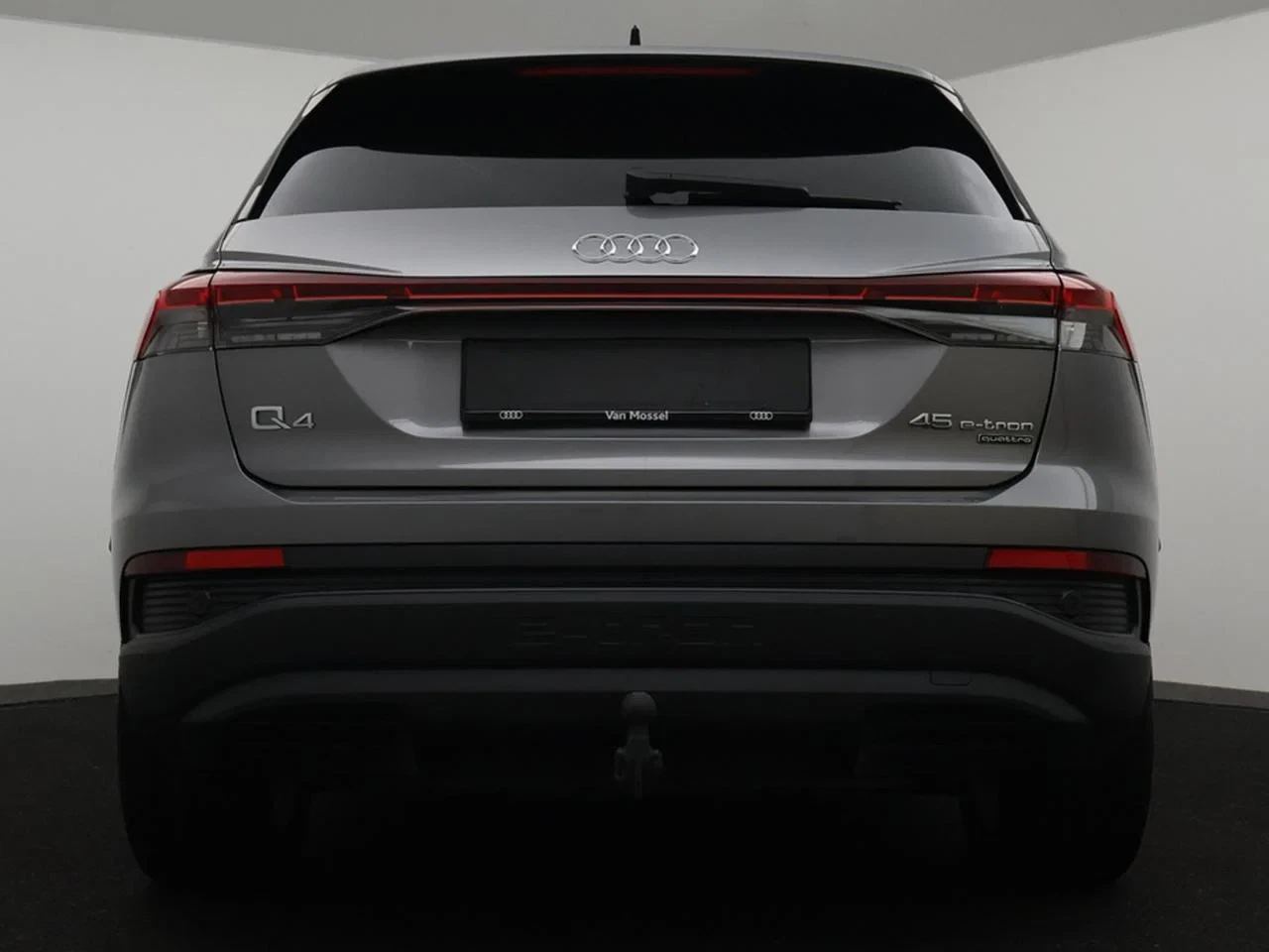 Audi-Q4 e-tron-image-4