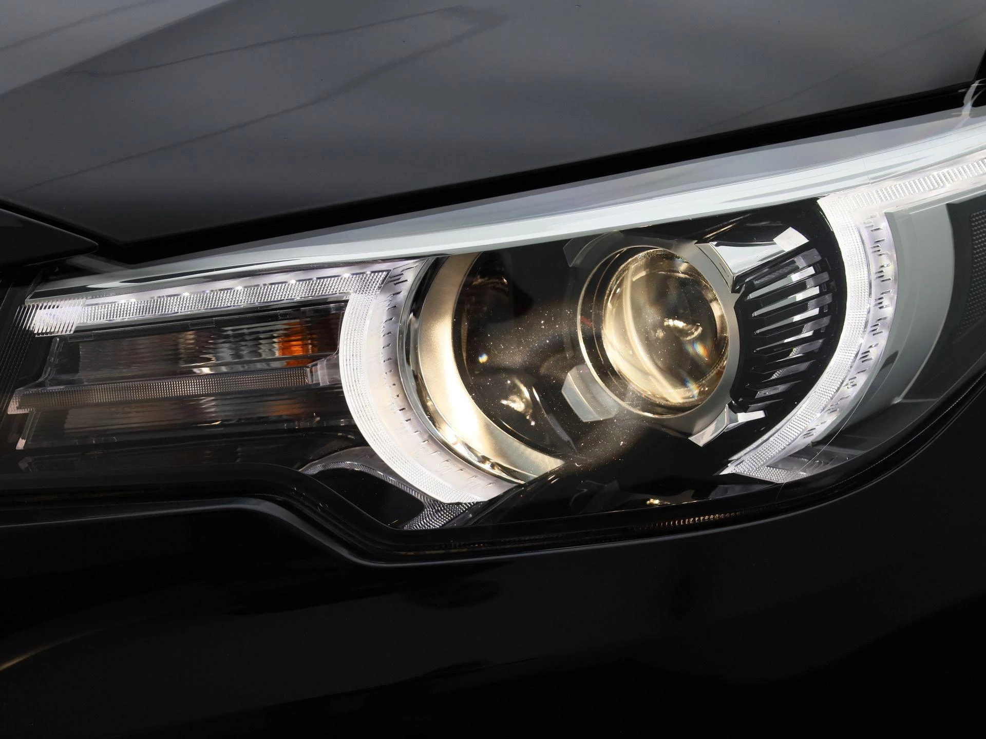 MG-ZS EV-image-12