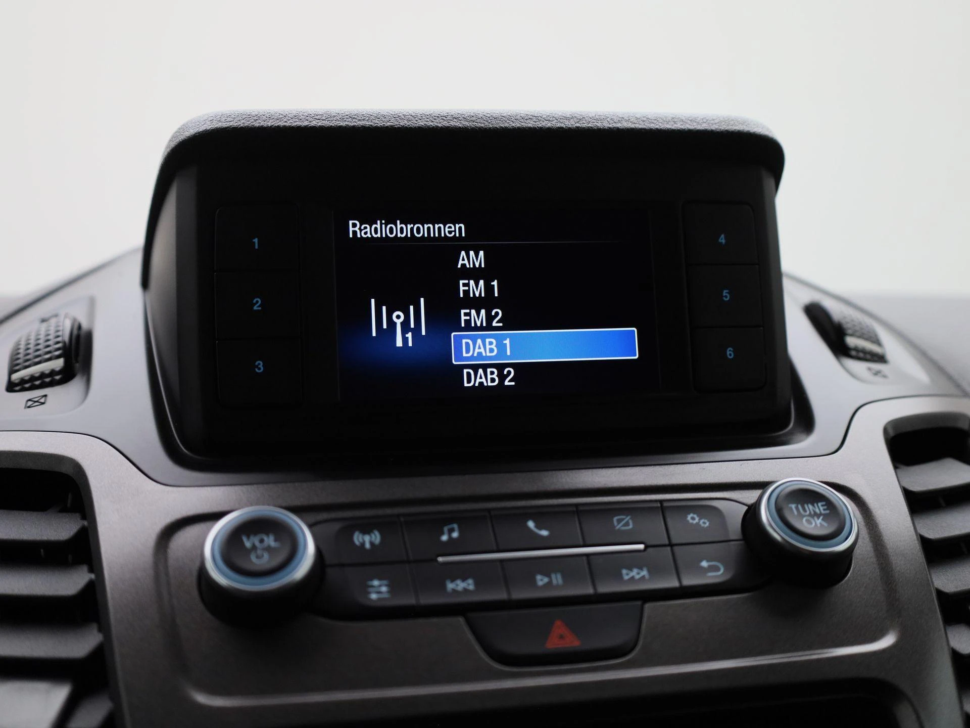 Ford-Transit Connect-image-23