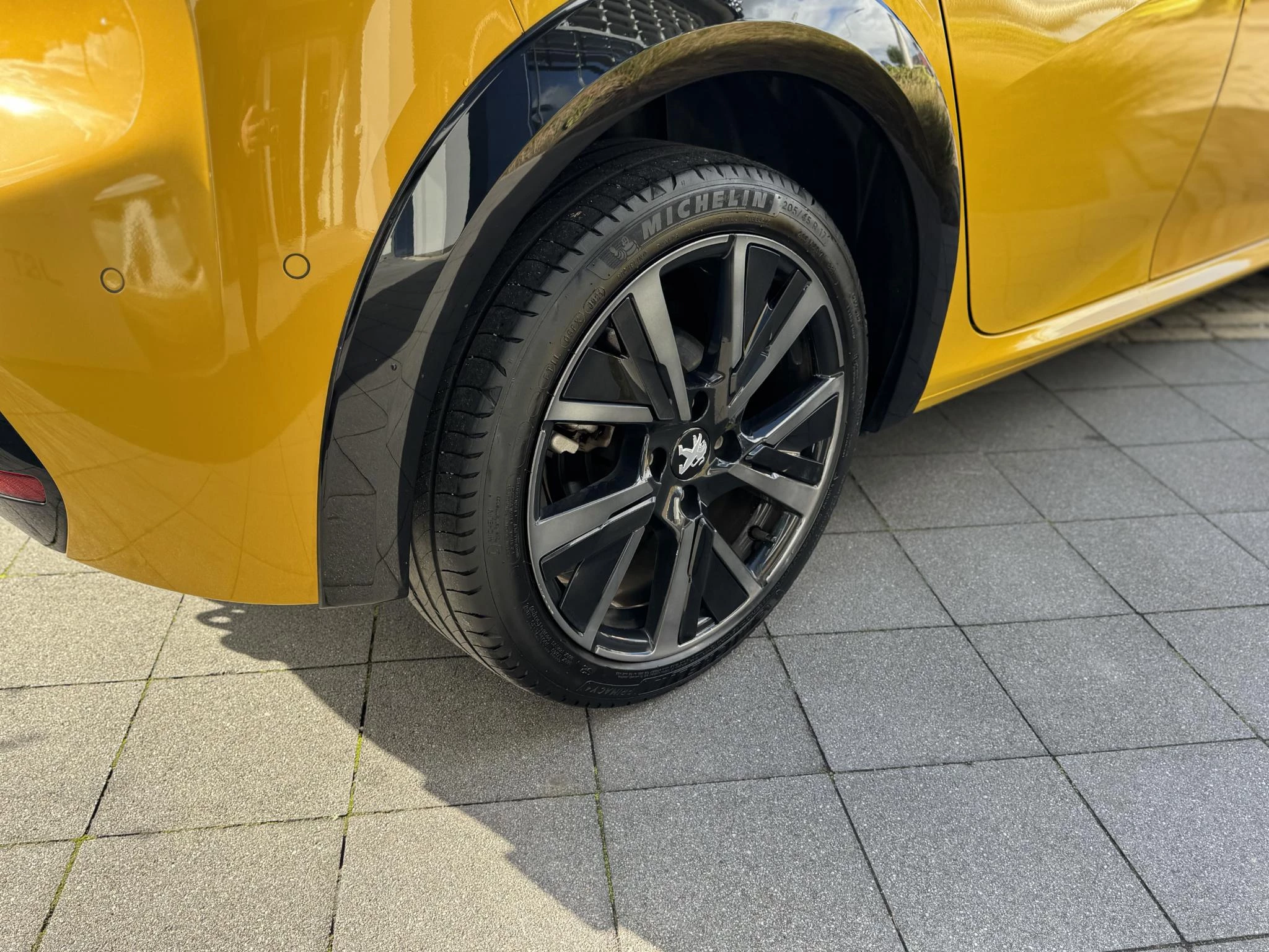 Peugeot-208-image-15