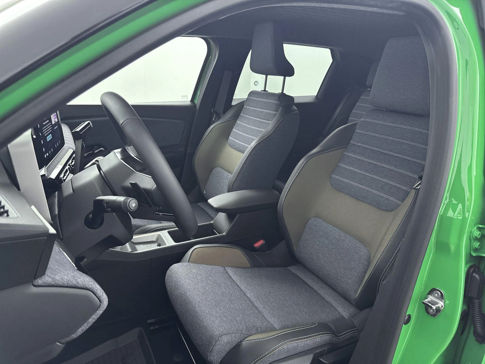 Renault-5-image-23