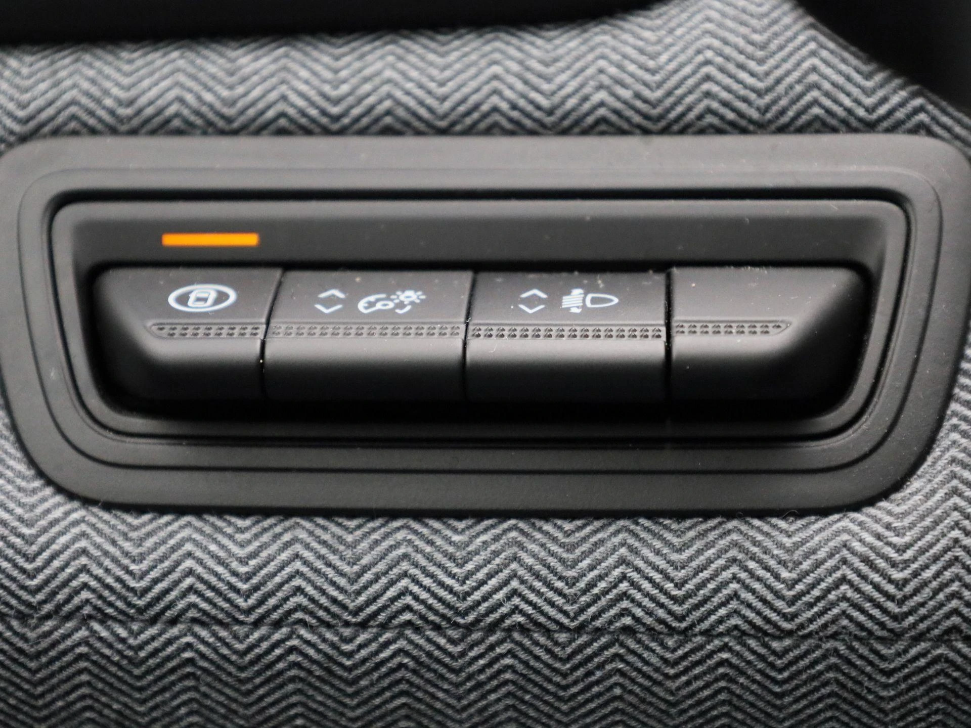 Renault-Clio-image-18