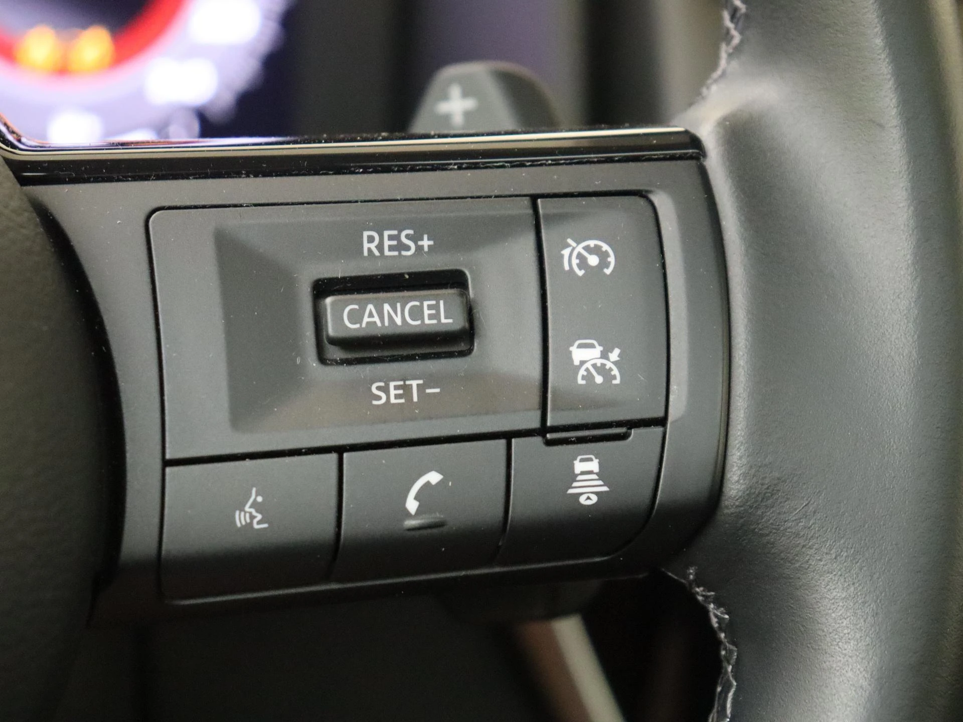 Nissan QASHQAI 1.3 MHEV Xtronic N-Connecta