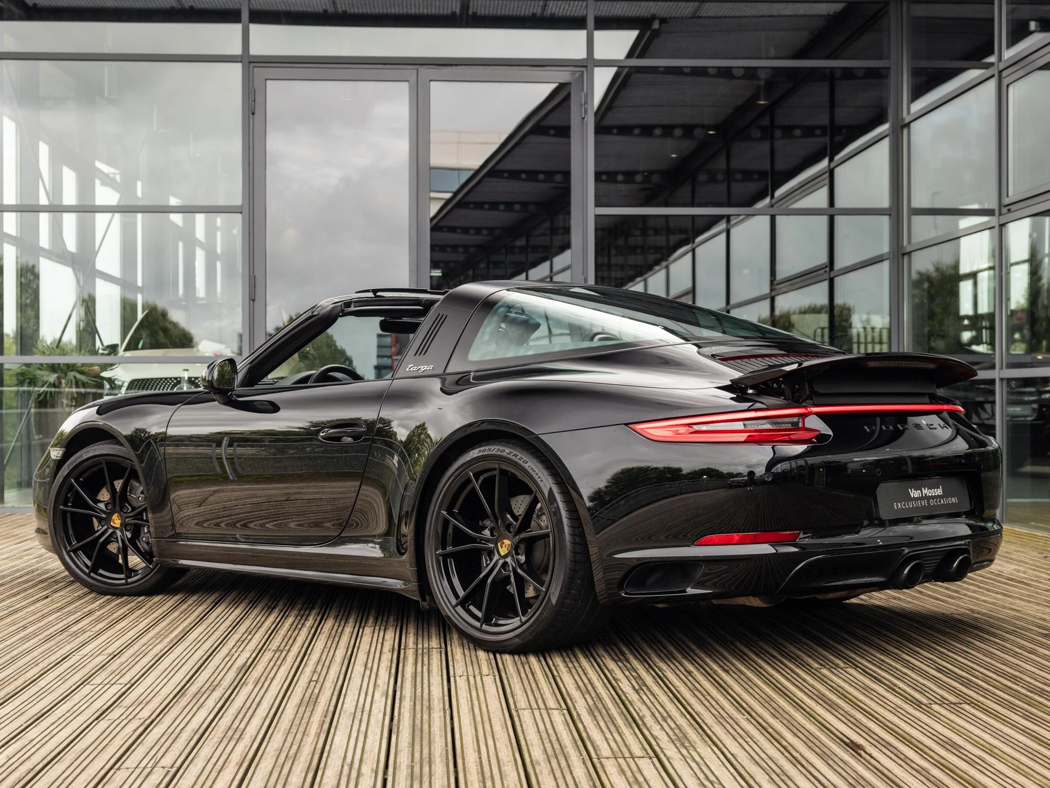 Porsche-911-image-3