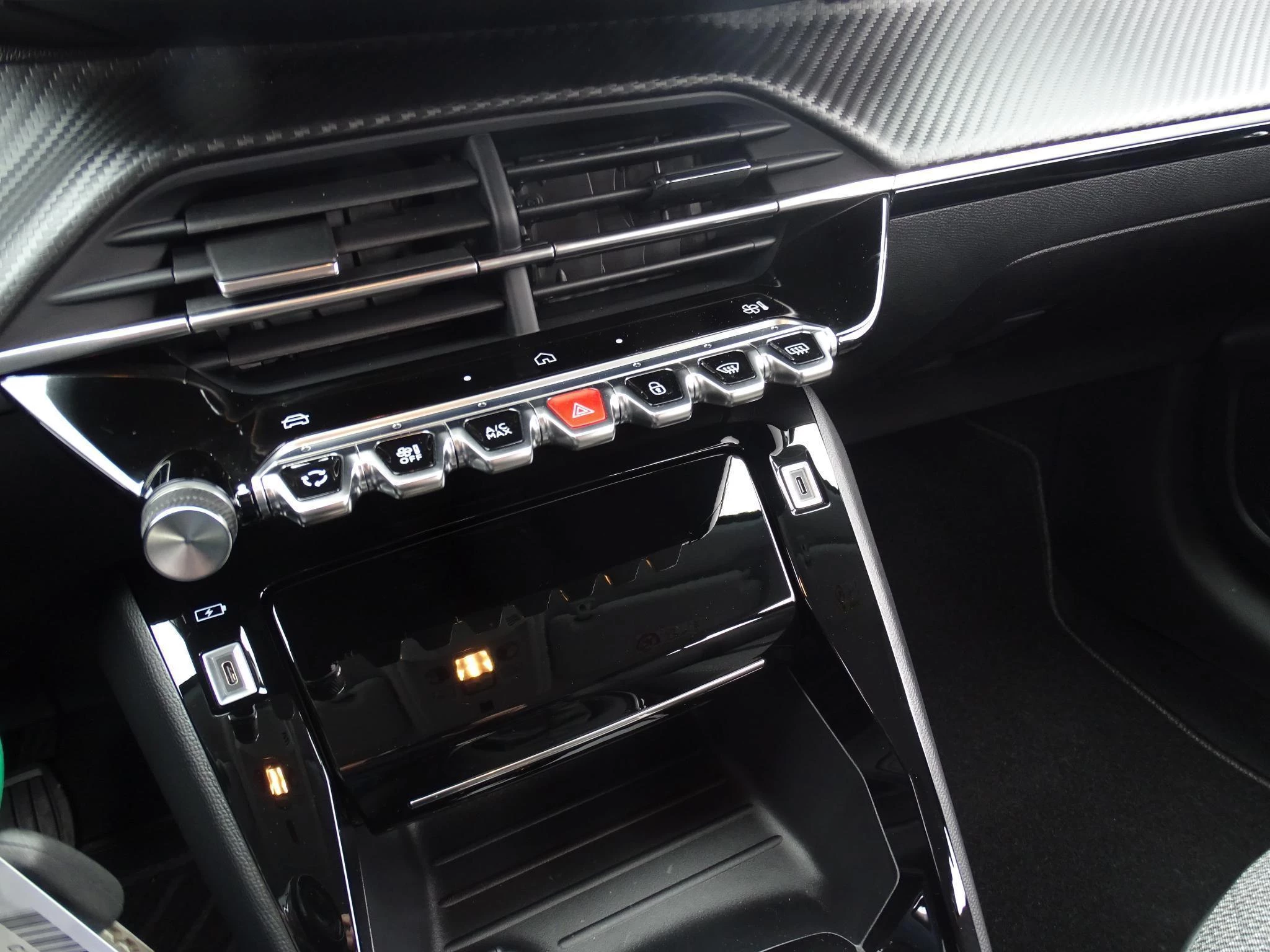 Peugeot 208 1.2T Allure automaat