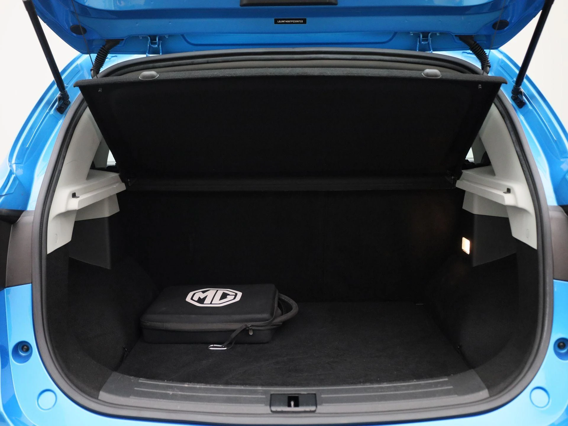 MG-ZS EV-image-13