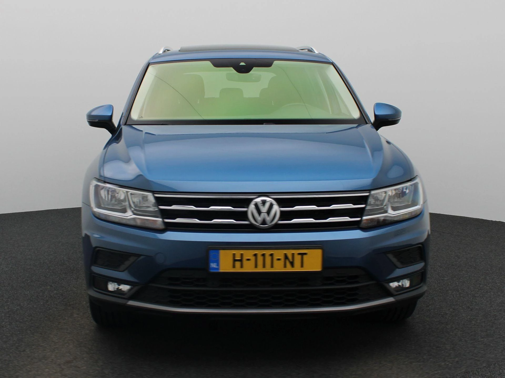 Volkswagen-Tiguan Allspace-image-2