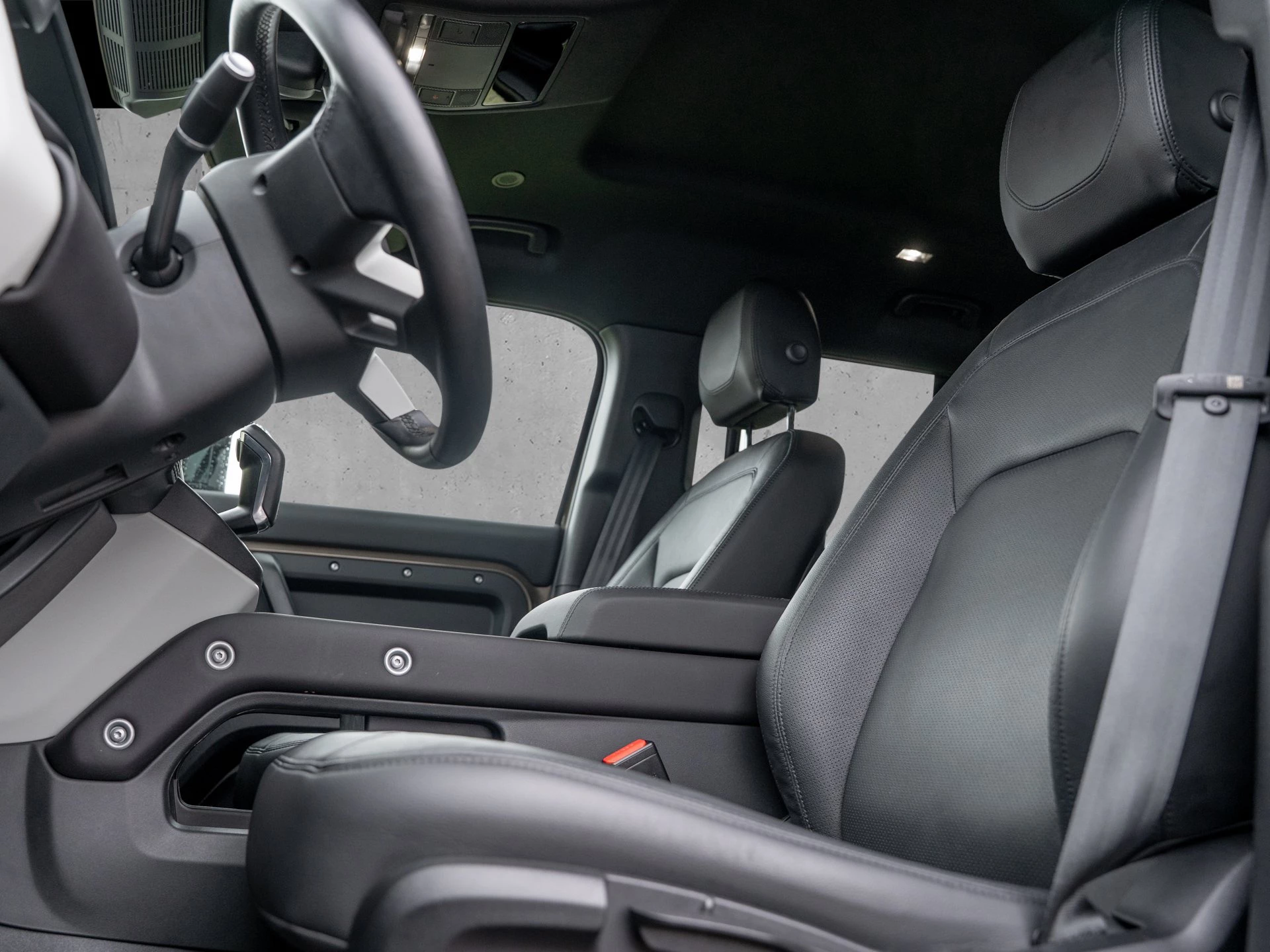 Land Rover-Defender-image-8