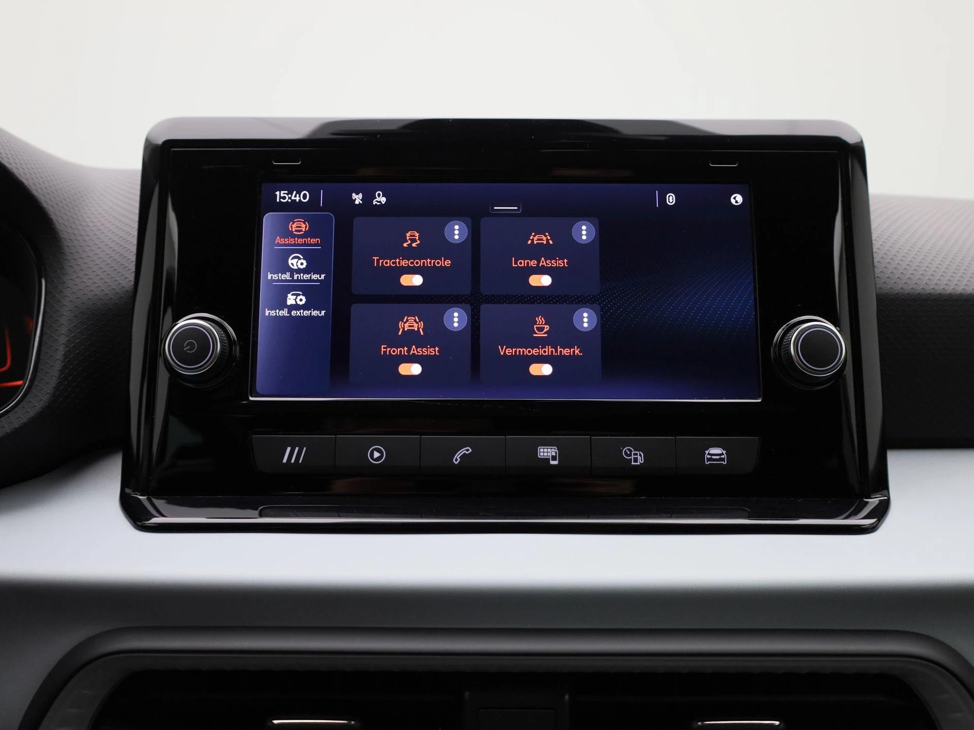 SEAT-Arona-image-27
