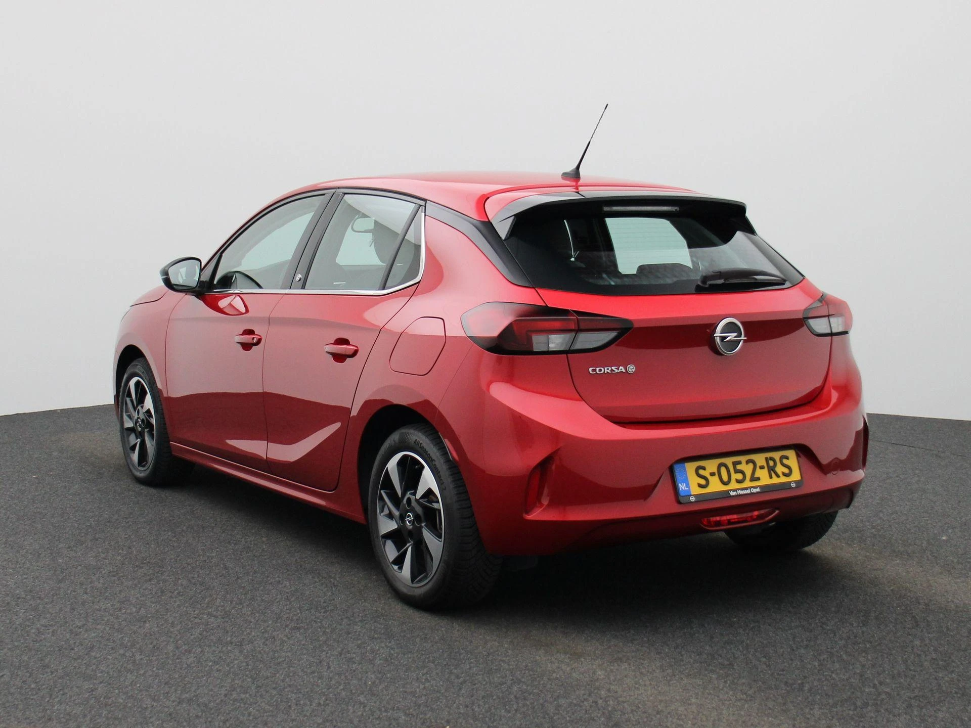 Opel-Corsa-e-image-1